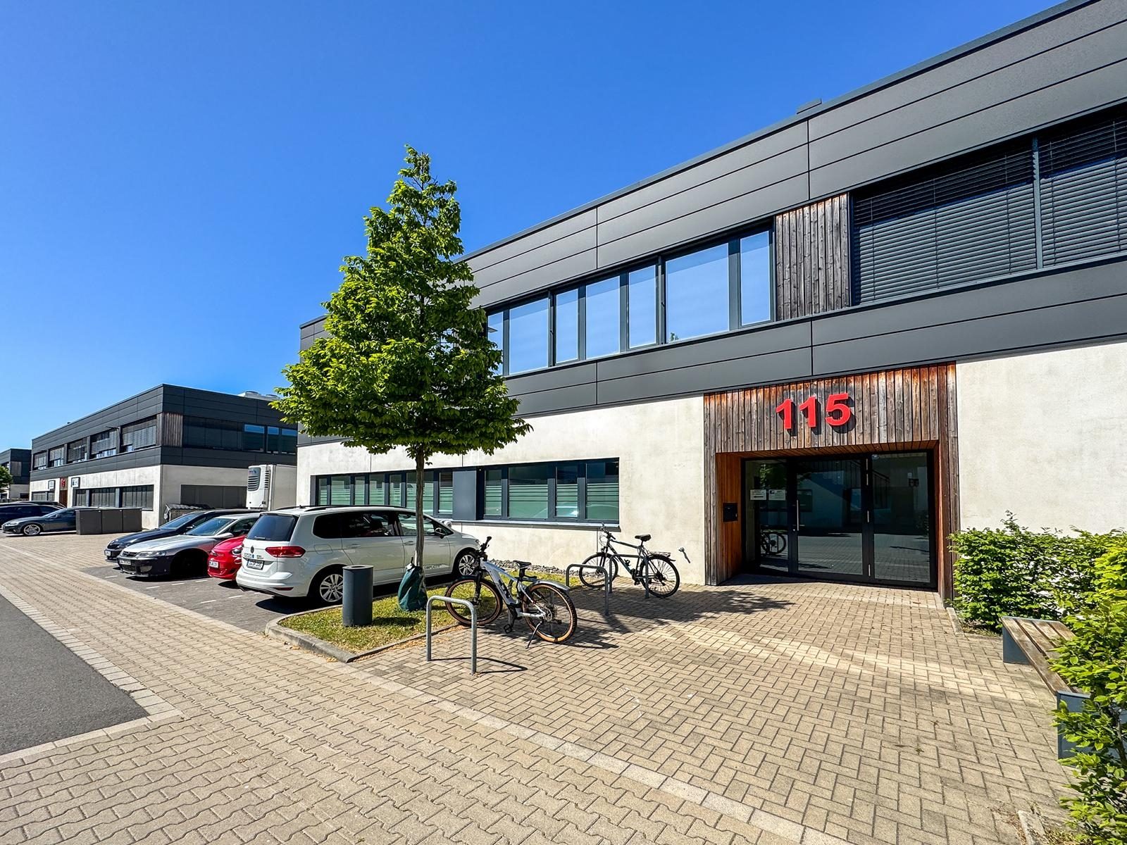 Immobilienangebot - Düsseldorf / Flingern Süd - Alle - Flingern Süd: Hochwertige Gewerbeeinheit mit Halle & Büros – flexibel nutzbar auf 861 m²