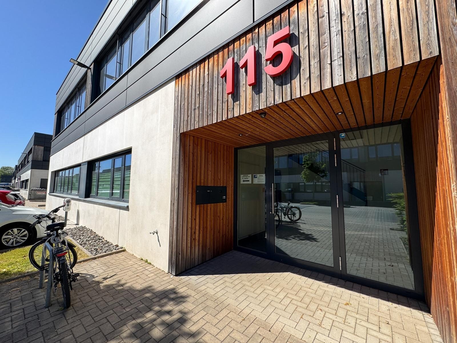 Immobilienangebot - Düsseldorf / Flingern Süd - Alle - Flingern Süd: Hochwertige Gewerbeeinheit mit Halle & Büros – flexibel nutzbar auf 861 m²