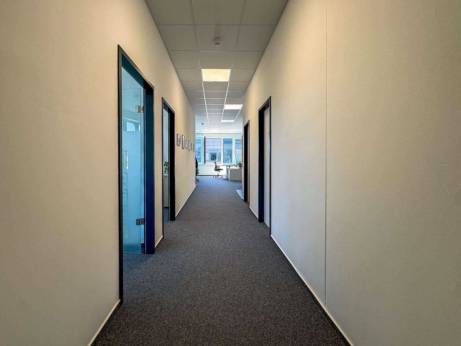 Immobilienangebot - Düsseldorf / Flingern Süd - Alle - Flingern Süd: Hochwertige Gewerbeeinheit mit Halle & Büros – flexibel nutzbar auf 861 m²