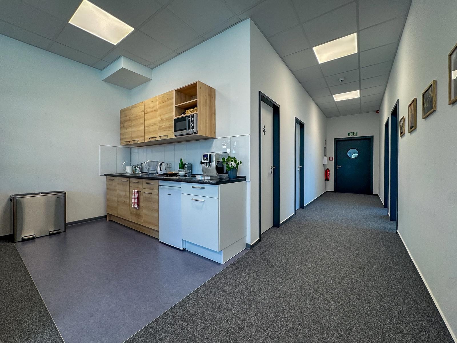 Immobilienangebot - Düsseldorf / Flingern Süd - Alle - Flingern Süd: Hochwertige Gewerbeeinheit mit Halle & Büros – flexibel nutzbar auf 861 m²