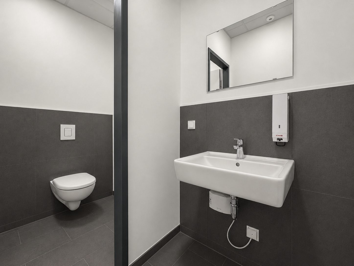 Immobilienangebot - Düsseldorf / Flingern Süd - Alle - Flingern Süd: Hochwertige Gewerbeeinheit mit Halle & Büros – flexibel nutzbar auf 861 m²