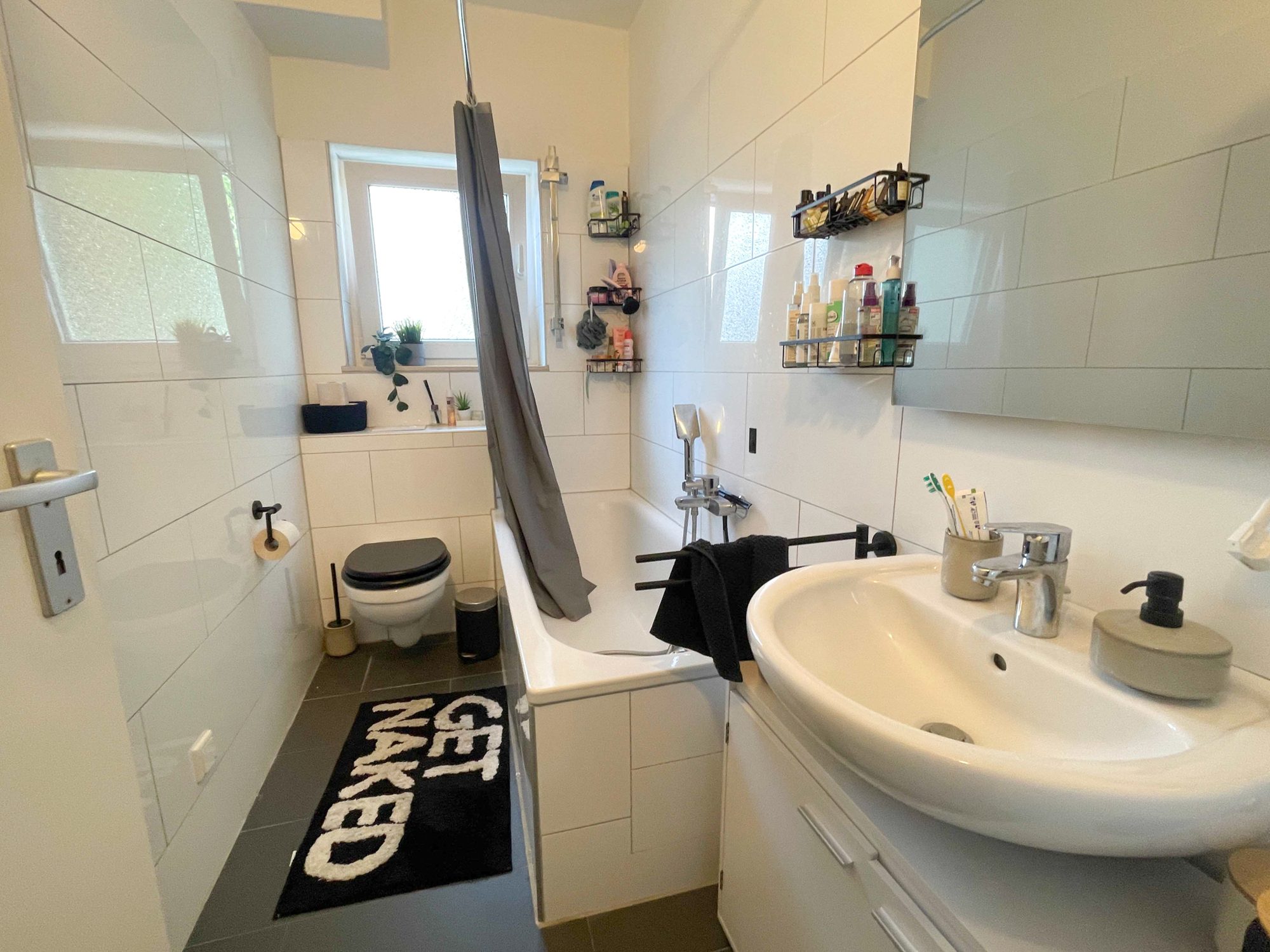 Immobilienangebot - Düsseldorf - Alle - Düsseldorf-Unterrath: Investieren mit Perspektive – 2-Zimmer-Wohnung mit Balkon!