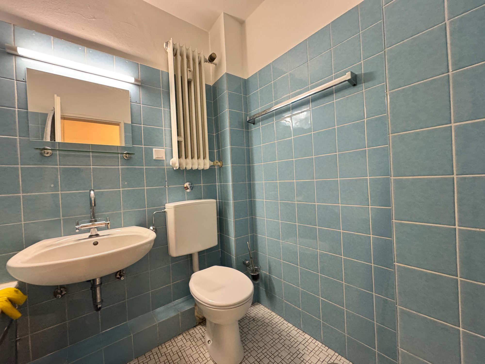 Immobilienangebot - Düsseldorf - Alle - Oberbilk: 2-Zimmer-Eigentumswohnung mit Wintergarten und Tiefgaragenstellplatz