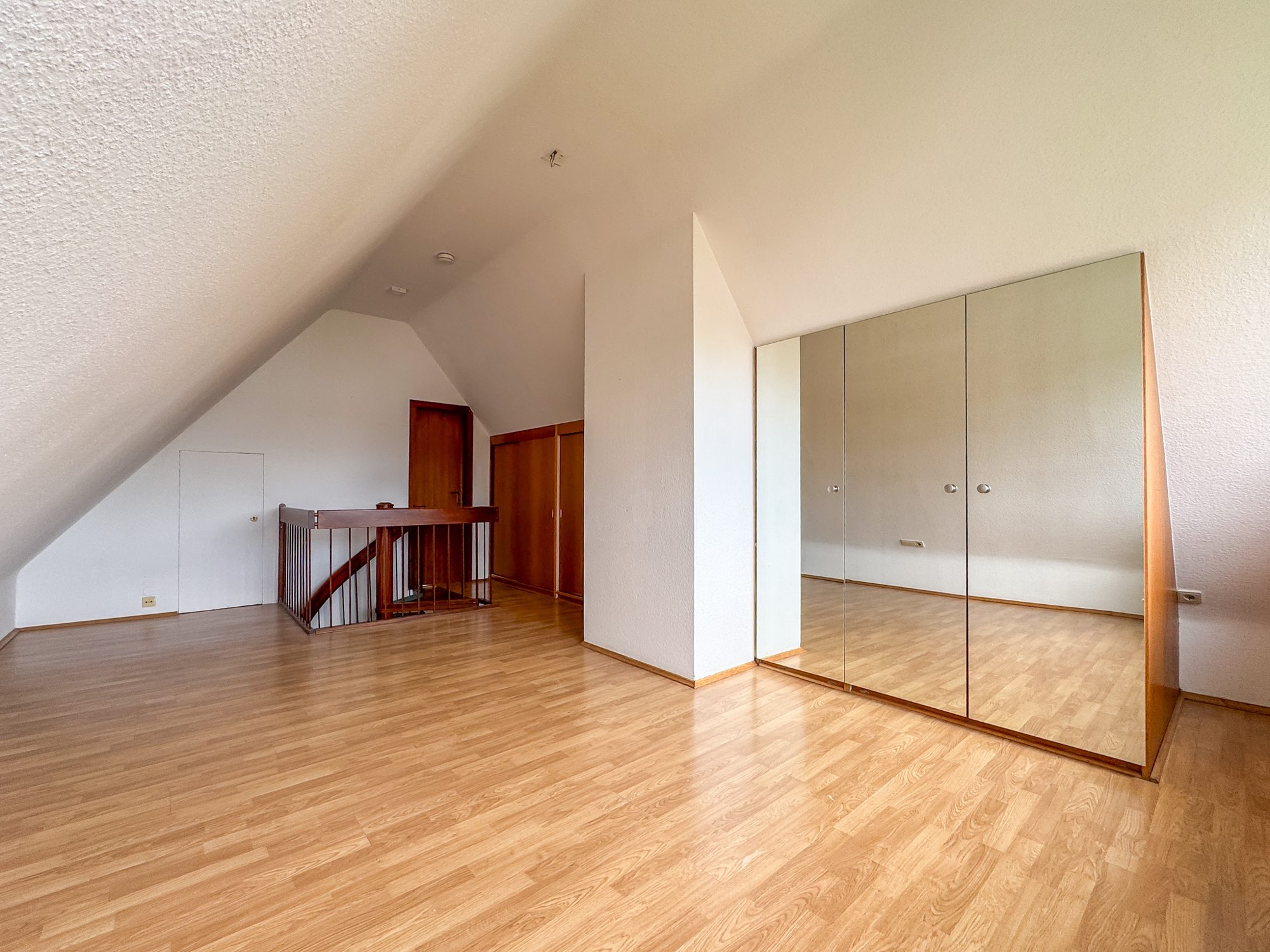 Immobilienangebot - Düsseldorf - Alle - Düsseldorf Benrath: 2-Zimmer Maisonette Wohnung mit Nord-West-Balkon!