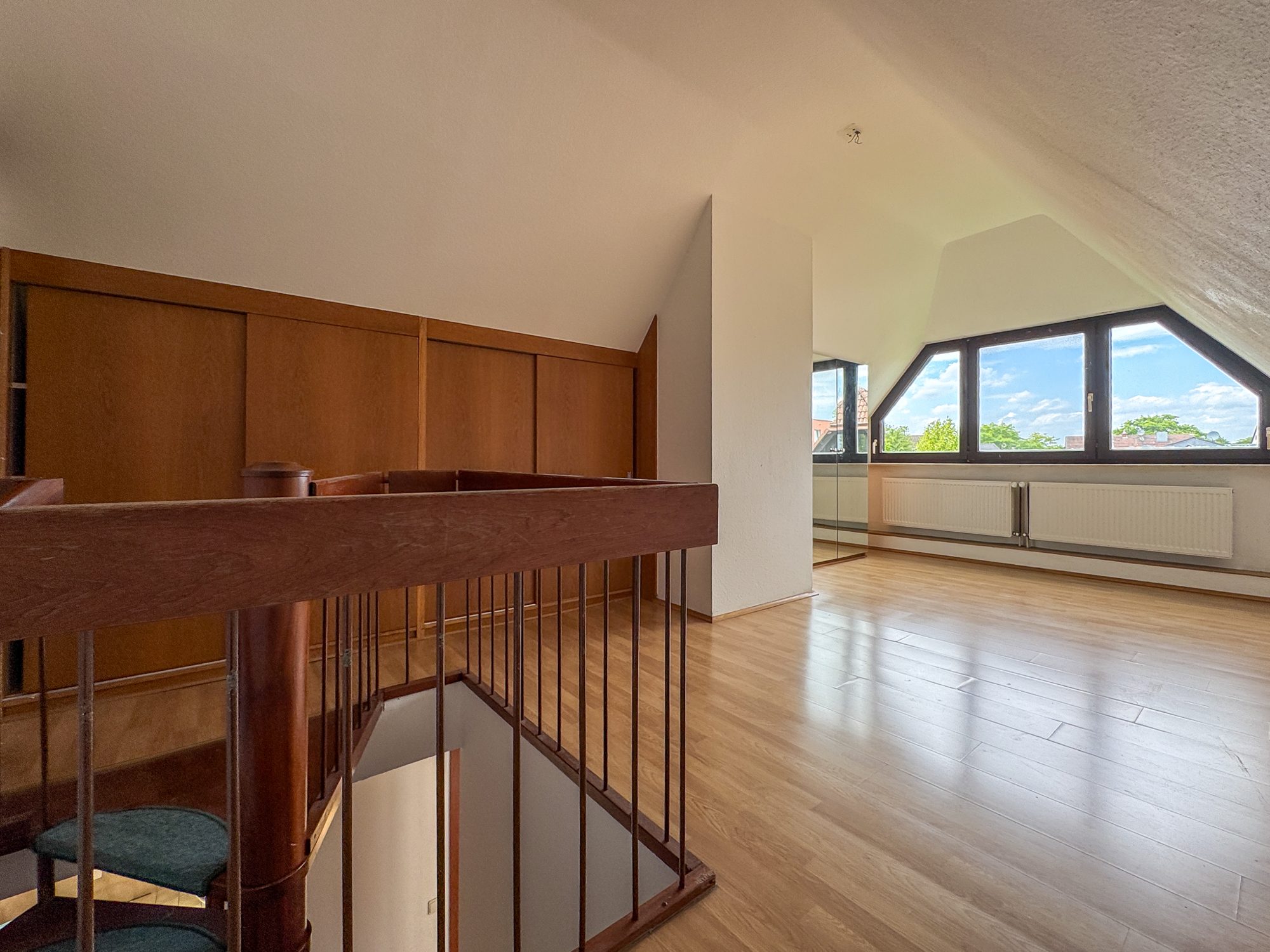 Immobilienangebot - Düsseldorf - Alle - Düsseldorf Benrath: 2-Zimmer Maisonette Wohnung mit Nord-West-Balkon!