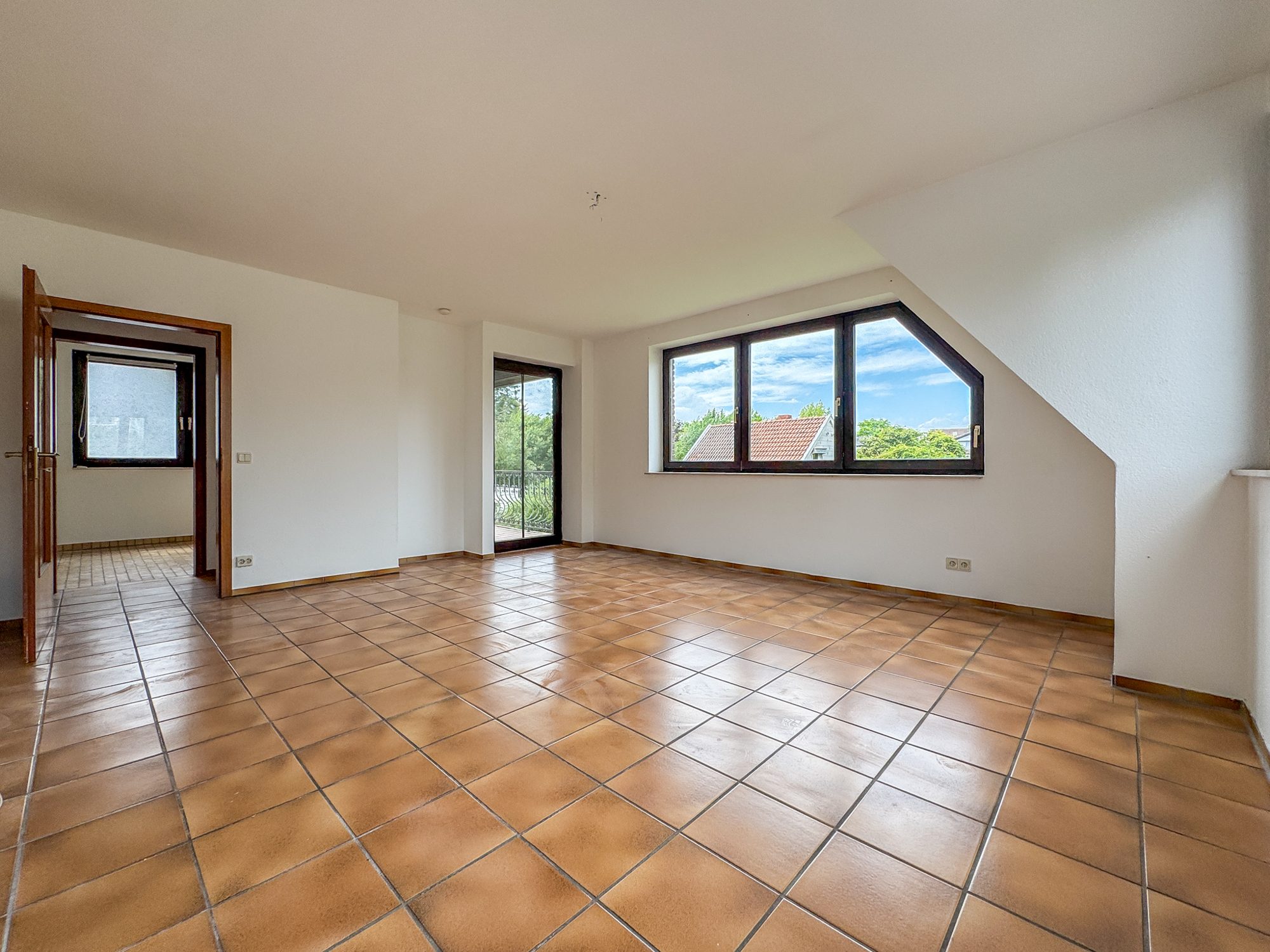 Immobilienangebot - Düsseldorf - Alle - Düsseldorf Benrath: 2-Zimmer Maisonette Wohnung mit Nord-West-Balkon!