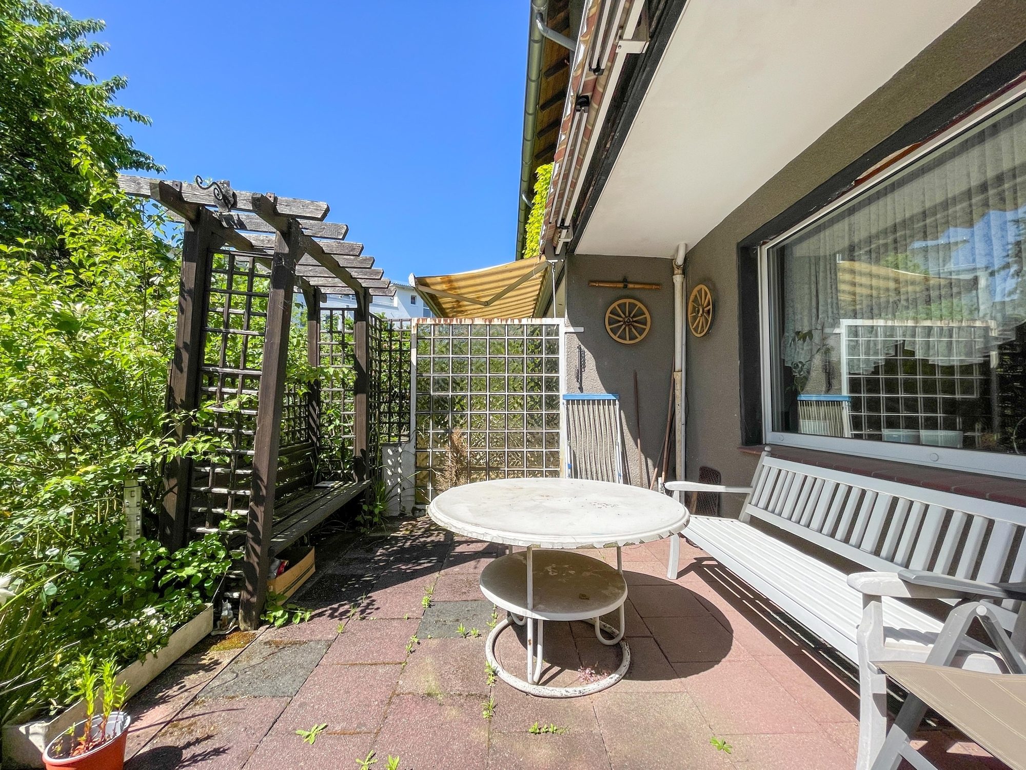 Immobilienangebot - Düsseldorf - Alle - Wersten: gepflegtes Reihenmittelhaus mit Süd-Garten und Entwicklungspotenzial in ruhiger Lage