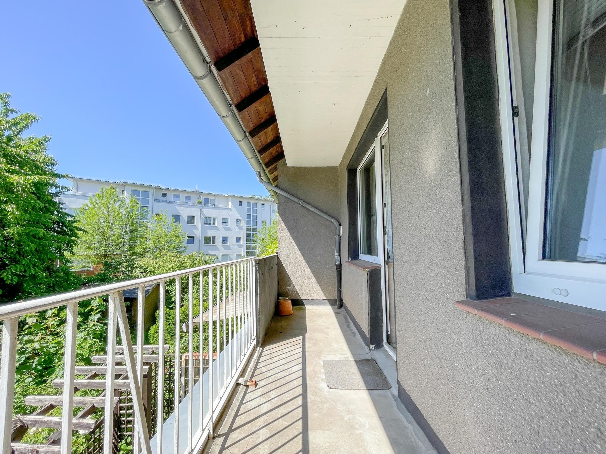 Immobilienangebot - Düsseldorf - Alle - Wersten: gepflegtes Reihenmittelhaus mit Süd-Garten und Entwicklungspotenzial in ruhiger Lage