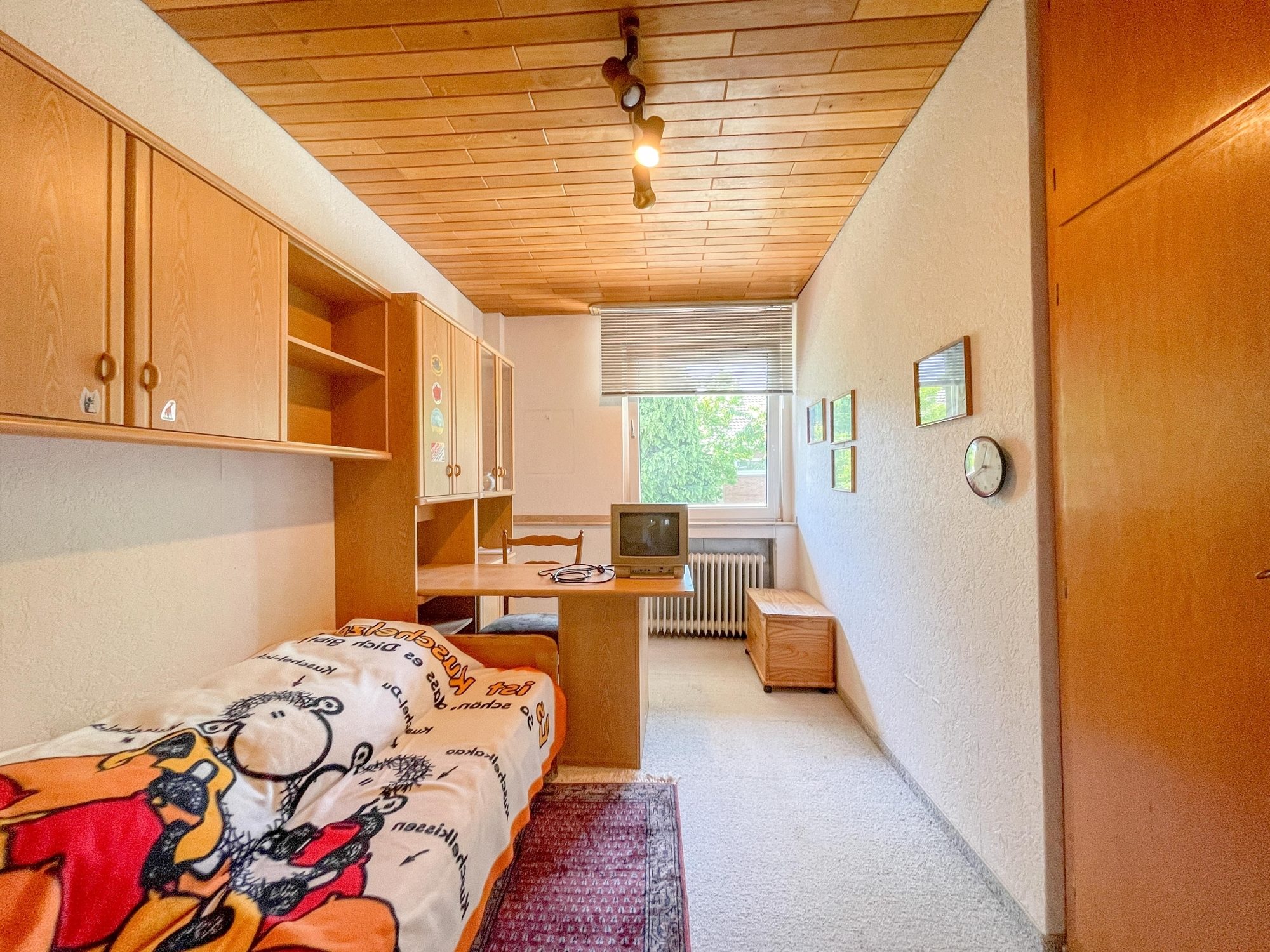 Immobilienangebot - Düsseldorf - Alle - Wersten: gepflegtes Reihenmittelhaus mit Süd-Garten und Entwicklungspotenzial in ruhiger Lage