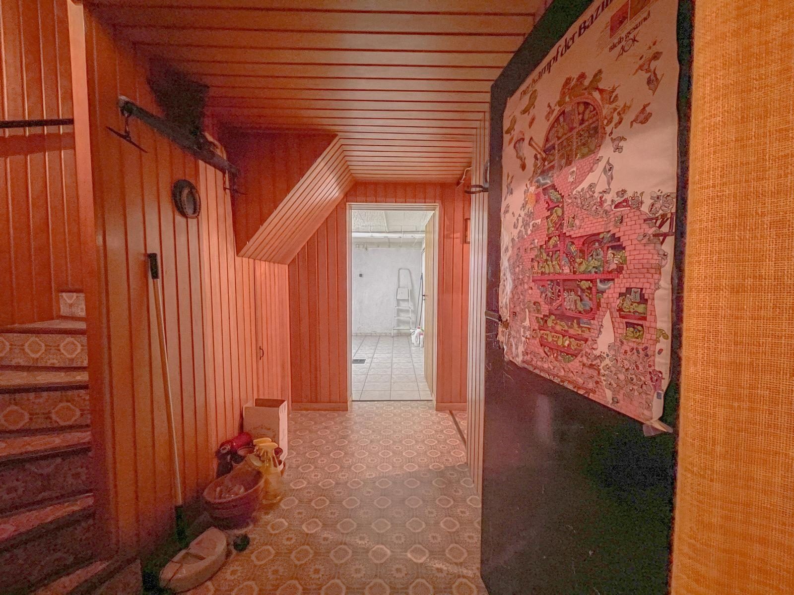 Immobilienangebot - Düsseldorf - Alle - Wersten: gepflegtes Reihenmittelhaus mit Süd-Garten und Entwicklungspotenzial in ruhiger Lage