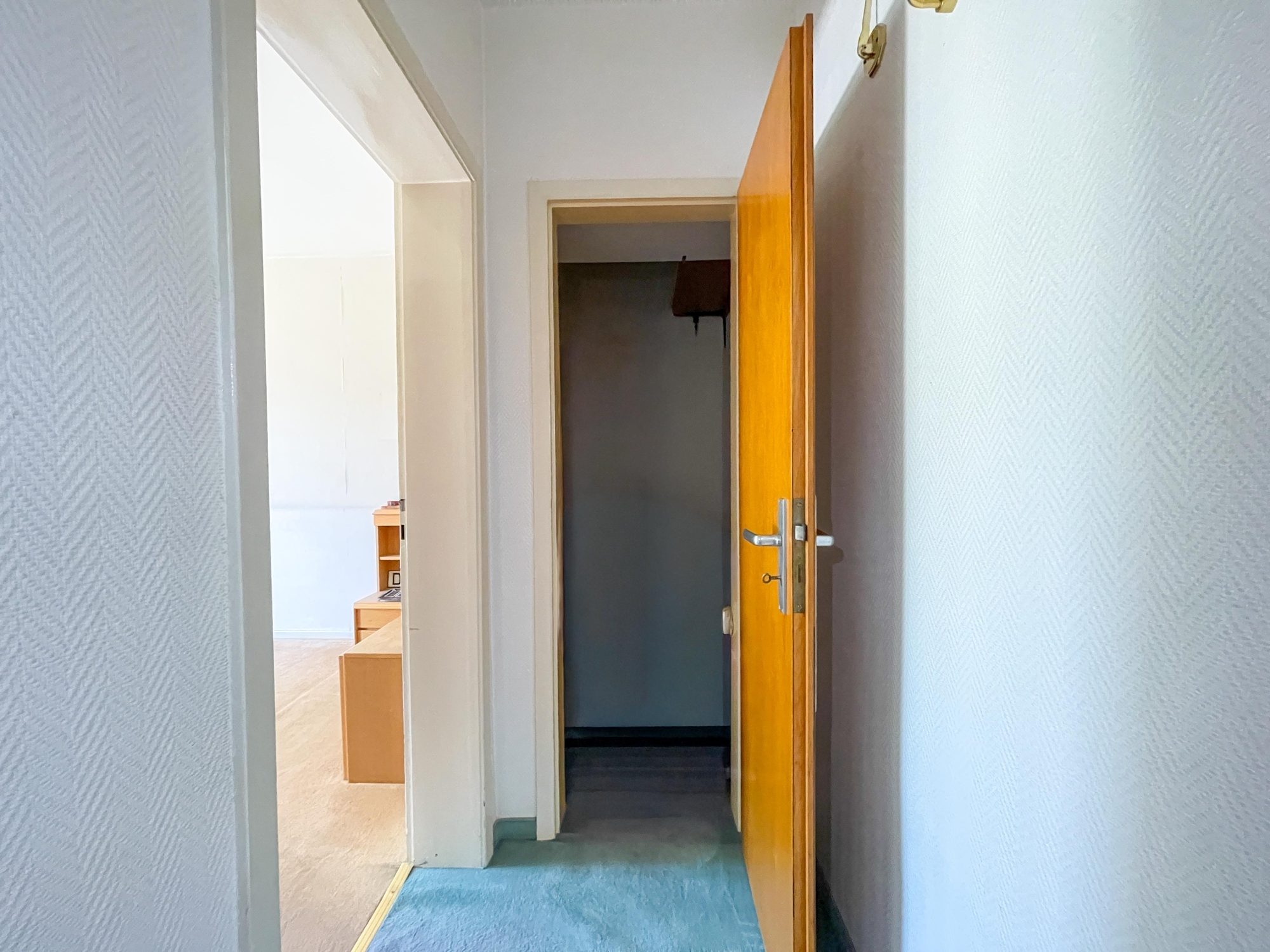 Immobilienangebot - Düsseldorf - Alle - Wersten: gepflegtes Reihenmittelhaus mit Süd-Garten und Entwicklungspotenzial in ruhiger Lage