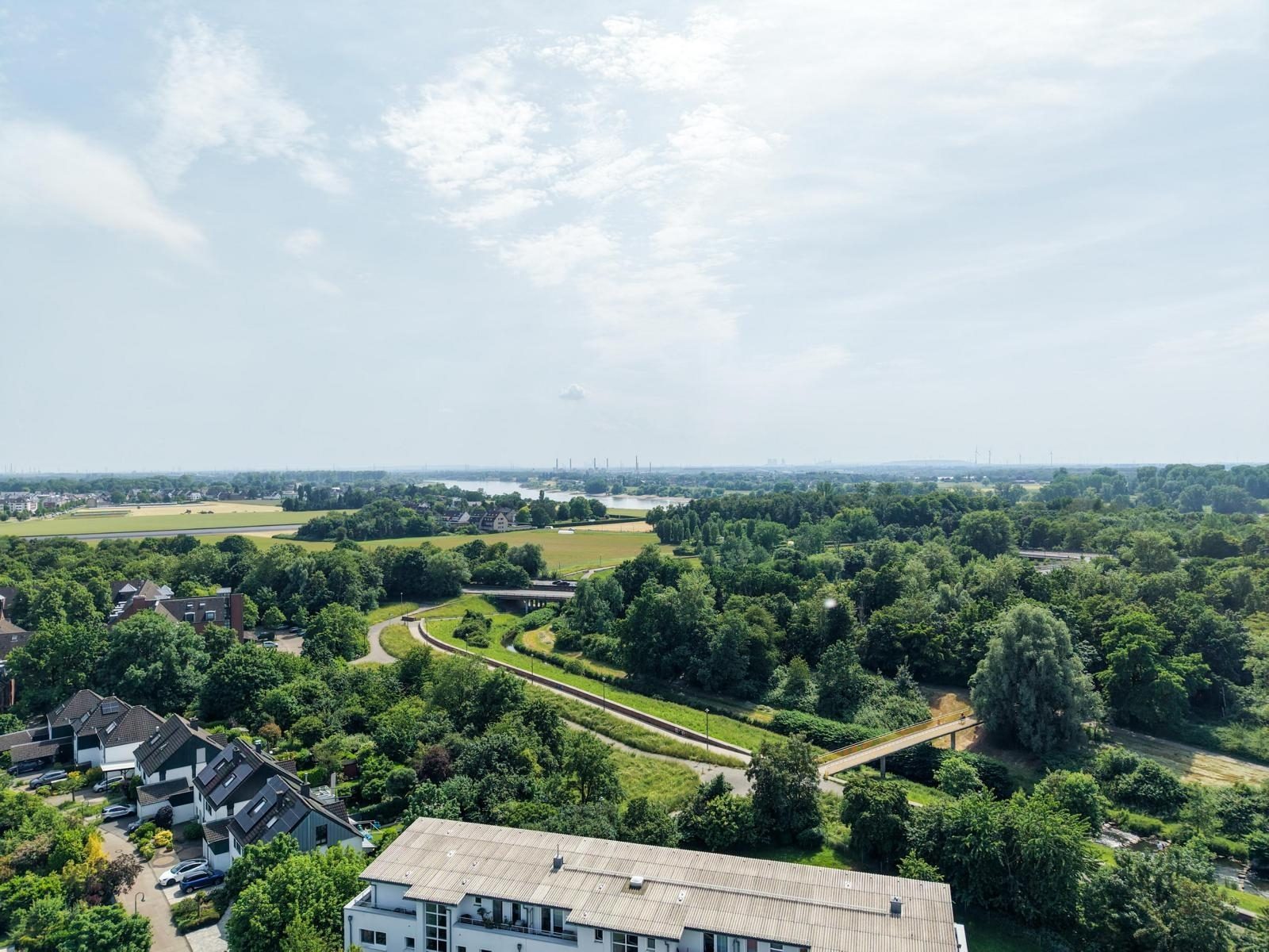 Immobilienangebot - Düsseldorf - Alle - Wersten: gepflegtes Reihenmittelhaus mit Süd-Garten und Entwicklungspotenzial in ruhiger Lage