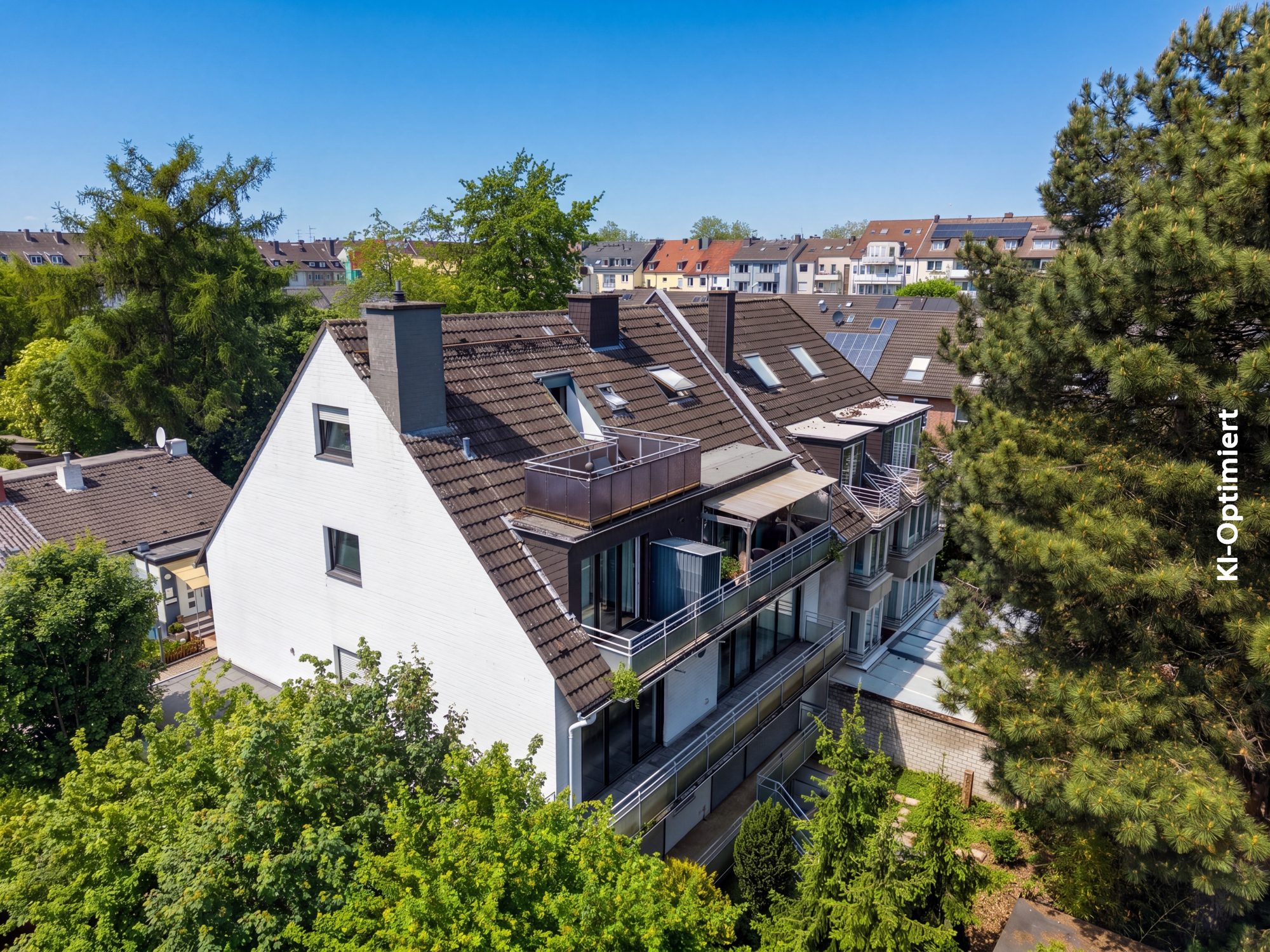 Immobilienangebot - Düsseldorf - Alle - Düsseldorf-Rath: Attraktive 3-Zimmer-Wohnung mit zwei Balkonen – ab sofort bezugsfrei!