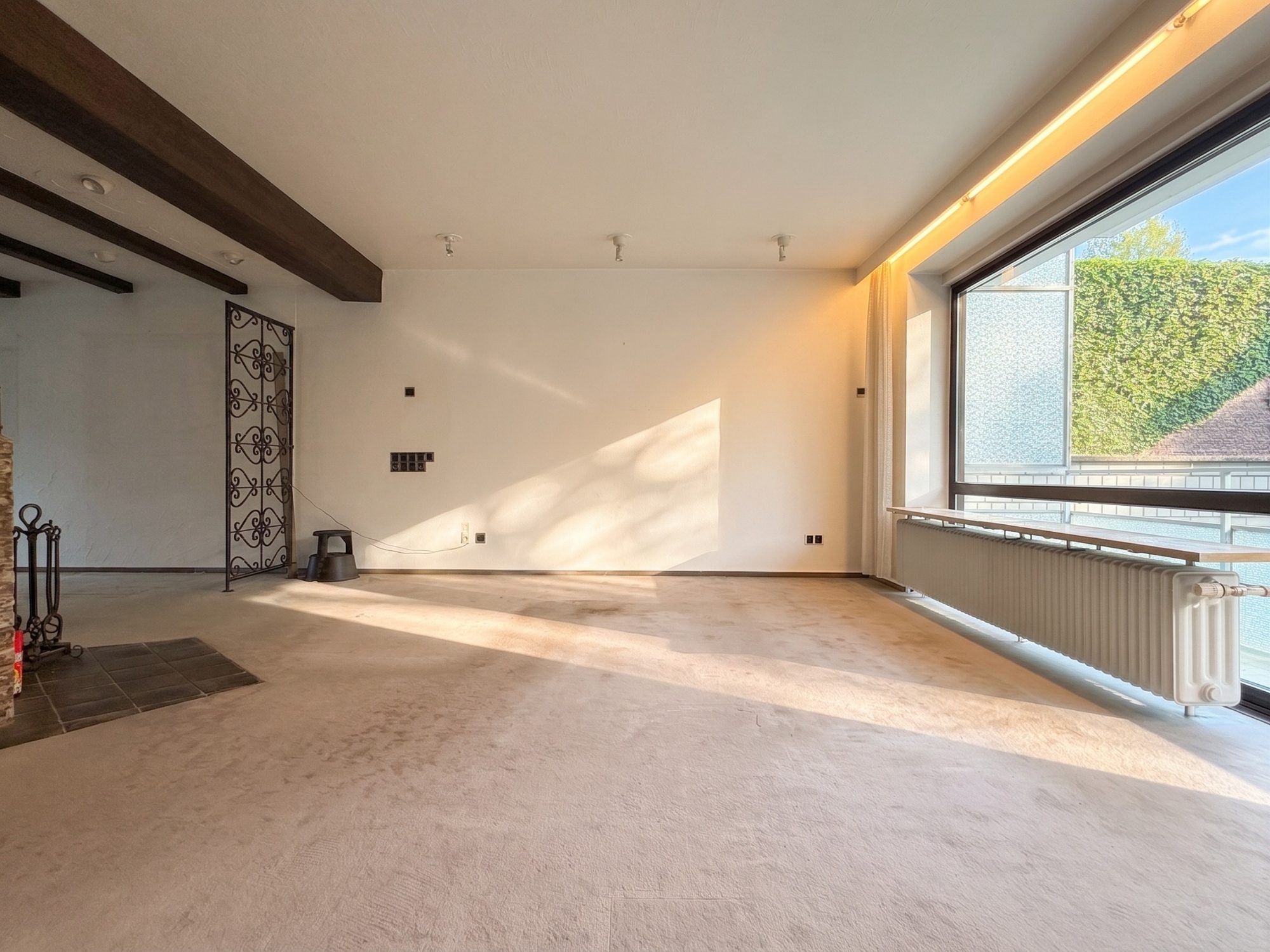 Immobilienangebot - Düsseldorf - Alle - Düsseldorf-Rath: Maisonette mit Hauscharakter, Garten und separat vermietetem Appartement!