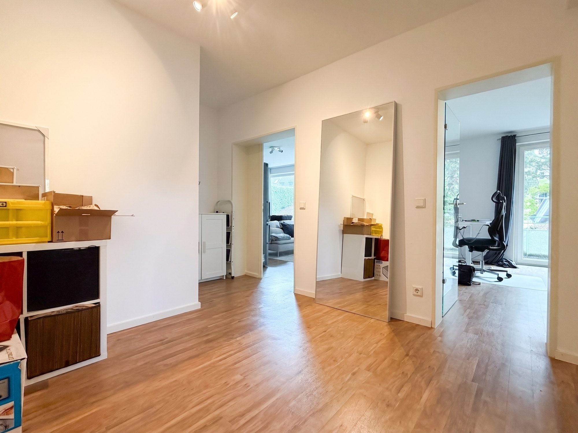 Immobilienangebot - Düsseldorf - Alle - Düsseldorf-Rath: Zwei vermietete Wohnungen als Einheit – ideal für Eigennutzung oder Kapitalanlage!