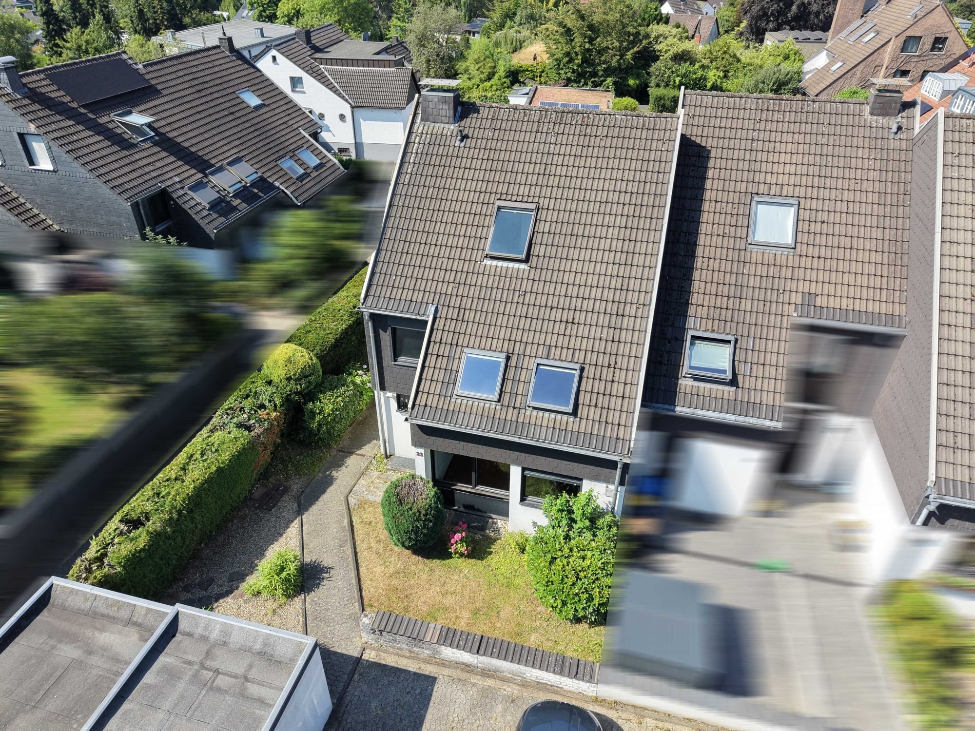 Immobilienangebot - Mettmann - Alle - Mettmann-Metzkausen: Viel Platz für die Familie - Großzügiges Reihenendhaus mit Garten und Garage!