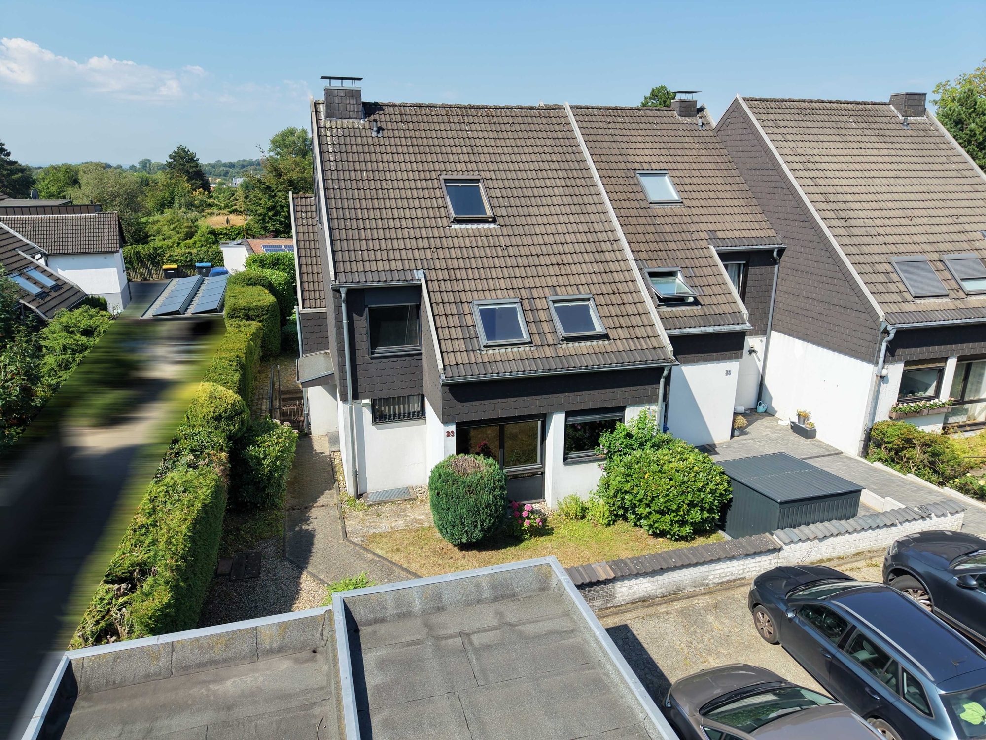 Immobilienangebot - Mettmann - Alle - Mettmann-Metzkausen: Viel Platz für die Familie - Großzügiges Reihenendhaus mit Garten und Garage!