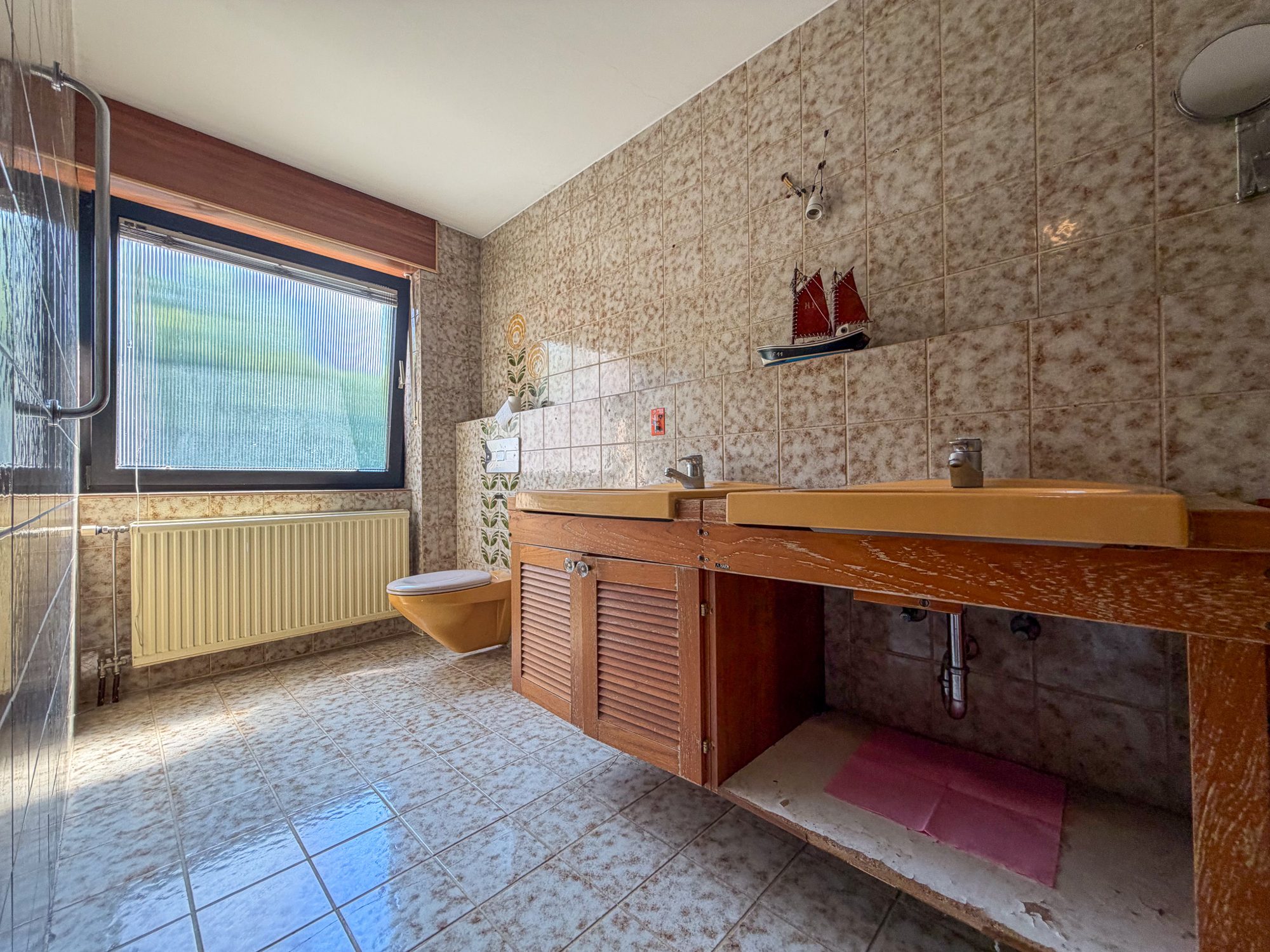 Immobilienangebot - Mettmann - Alle - Mettmann-Metzkausen: Viel Platz für die Familie - Großzügiges Reihenendhaus mit Garten und Garage!