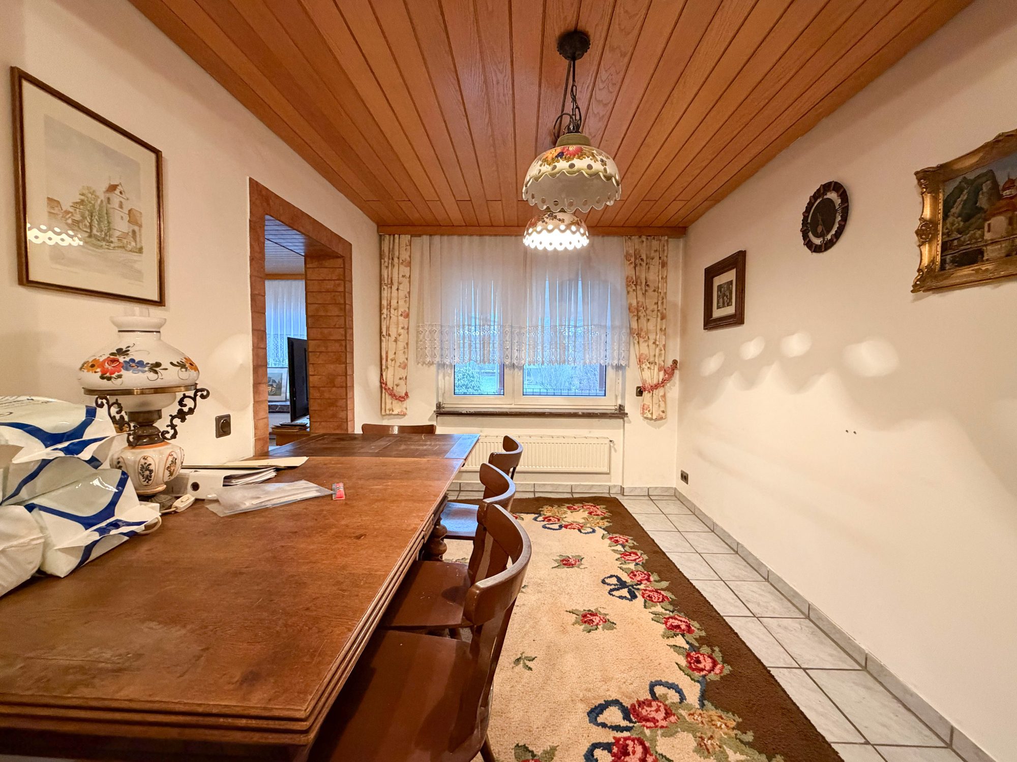 Immobilienangebot - Düsseldorf - Alle - Düsseldorf-Eller: Sanierungsbedürftiges Zweifamilienhaus mit vielfältigem Entwicklungspotenzial!