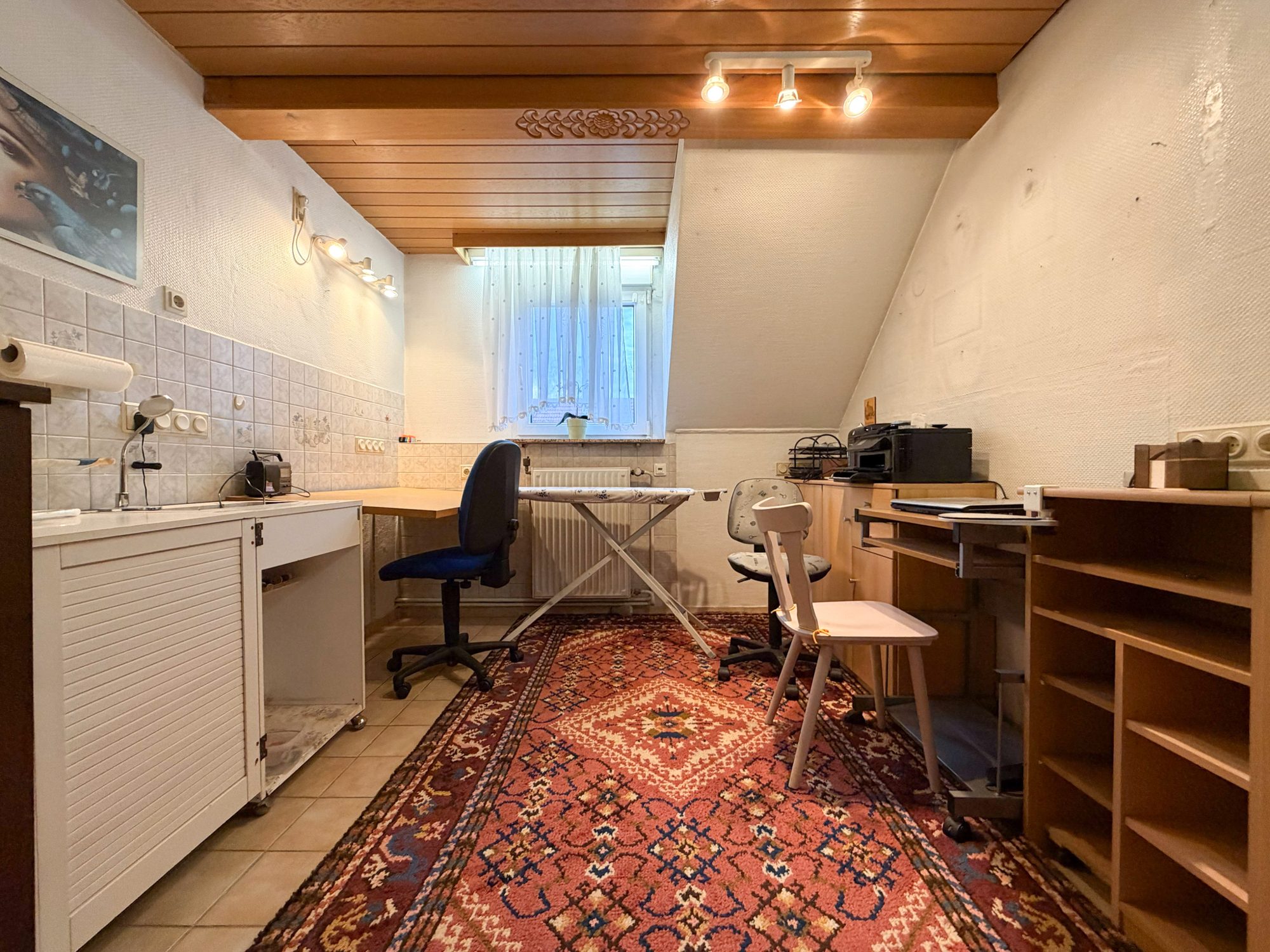 Immobilienangebot - Düsseldorf - Alle - Düsseldorf-Eller: Sanierungsbedürftiges Zweifamilienhaus mit vielfältigem Entwicklungspotenzial!