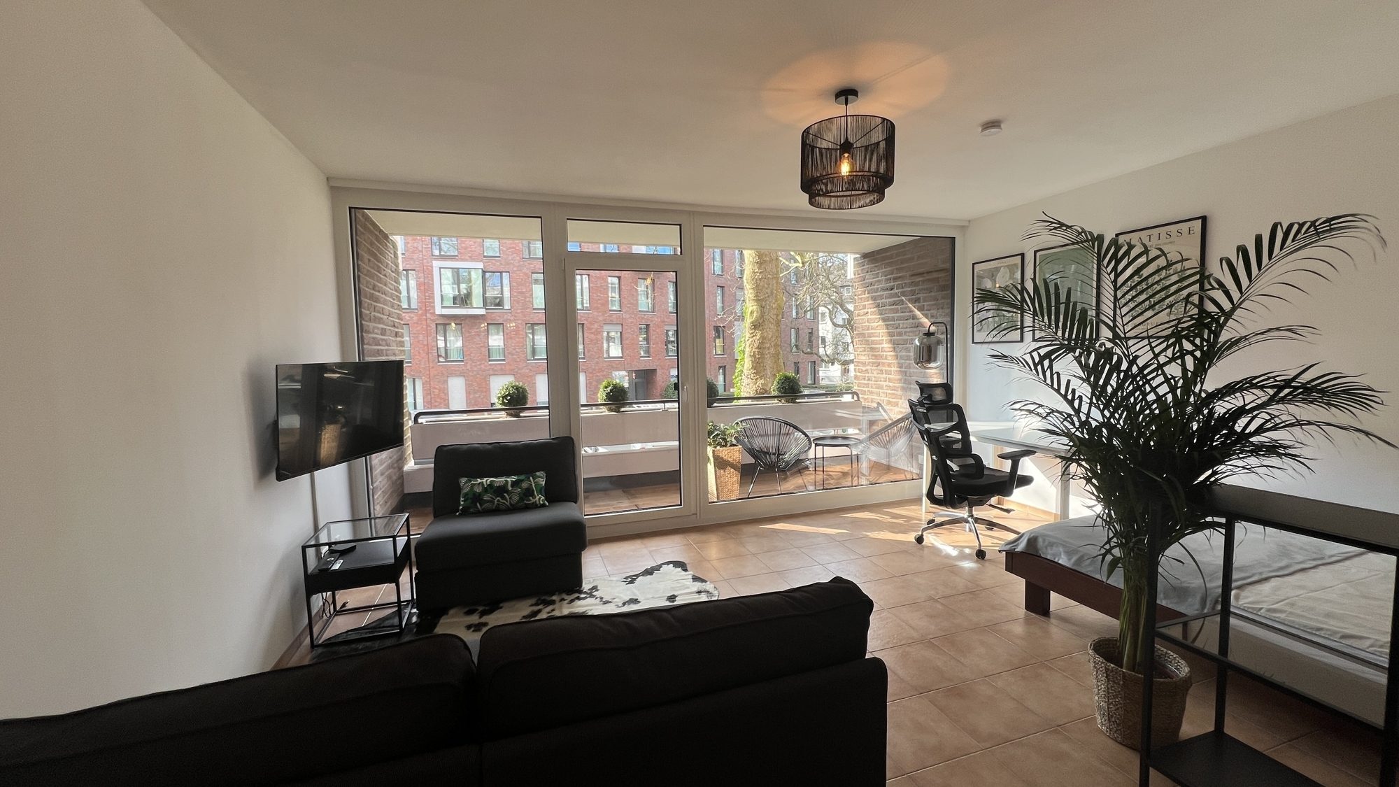 Immobilienangebot - Düsseldorf - Alle - Stilvoll möbliertes Apartment mit Balkon und Fußbodenheizung in begehrter Lage von Oberkassel