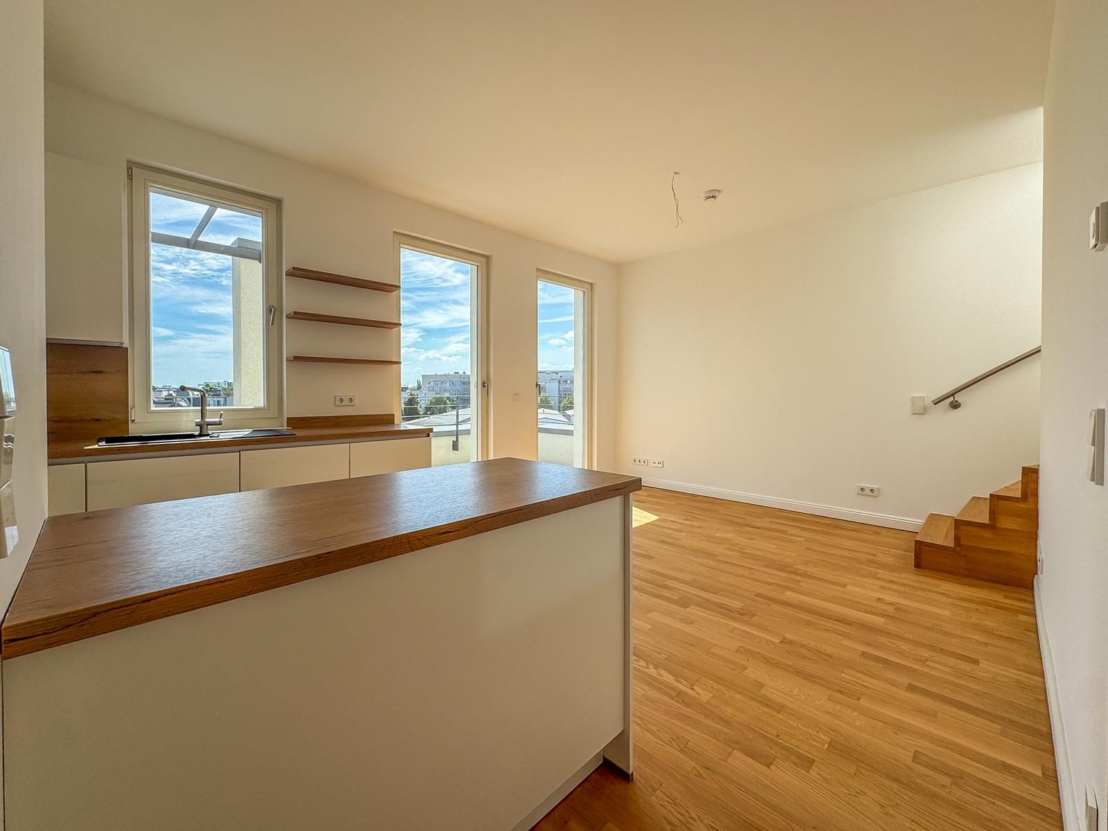 Immobilienangebot - Düsseldorf - Alle - Heinrich Heine Gärten: repräsentative 3-Zimmer-Wohnung mit Süd-West-Balkon und Dachterrasse!