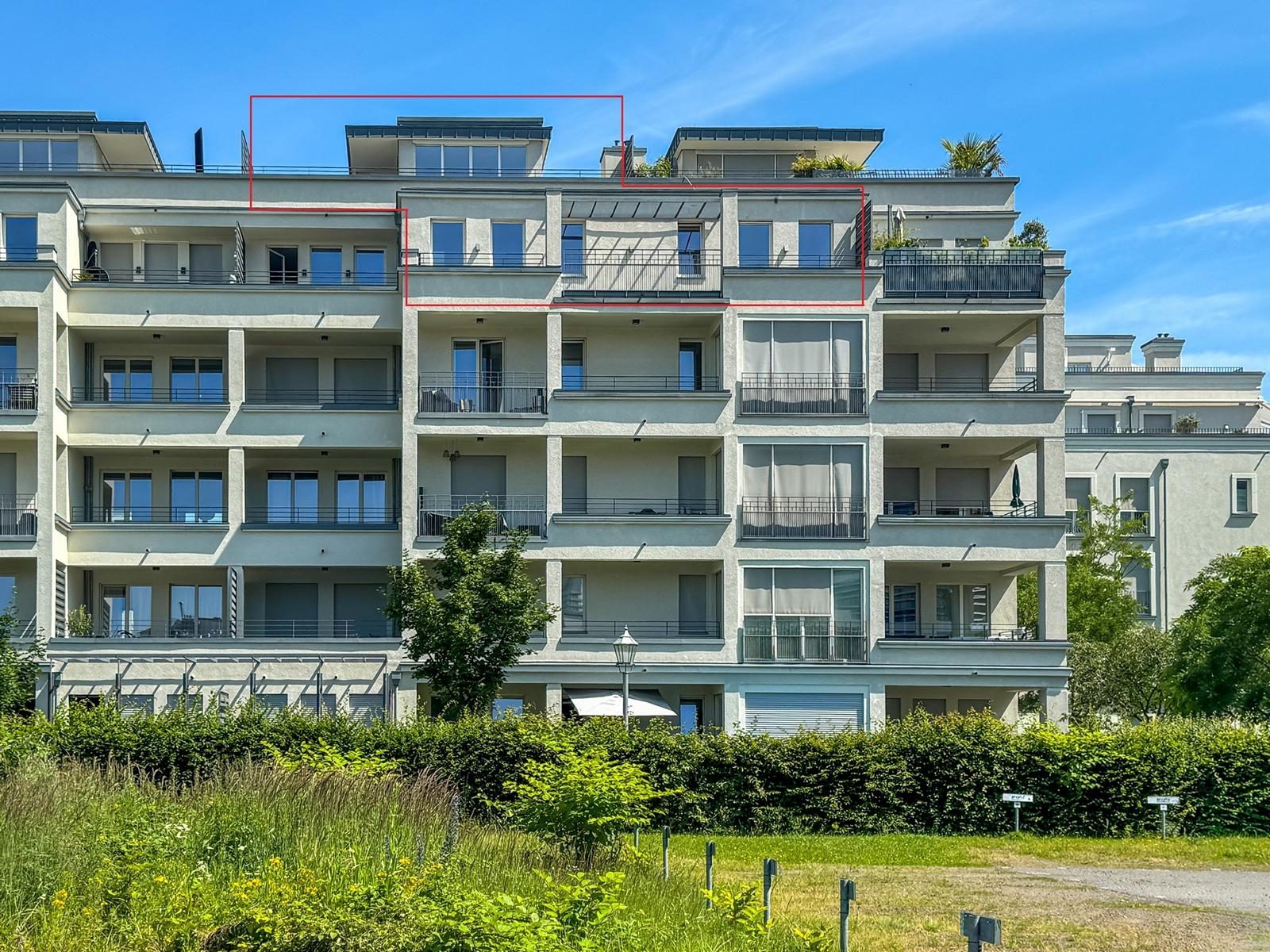 Immobilienangebot - Düsseldorf - Alle - Heinrich Heine Gärten: repräsentative 3-Zimmer-Wohnung mit Süd-West-Balkon und Dachterrasse!