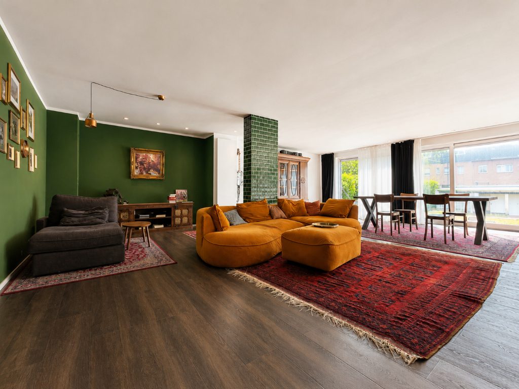 Immobilienangebot - Kaarst / Holzbüttgen - Alle - Holzbüttgen: gepflegtes Ein-/Zweifamilienhaus mit vielseitigen Nutzungsmöglichkeiten in ruhiger Lage