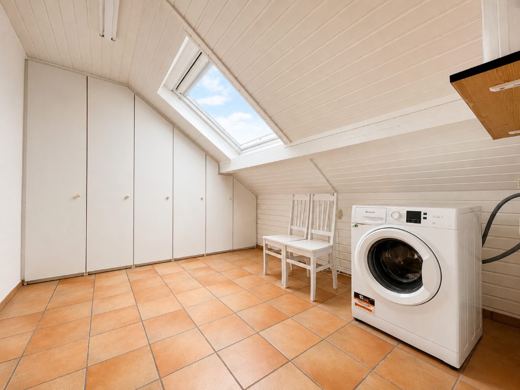 Immobilienangebot - Kaarst / Holzbüttgen - Alle - Holzbüttgen: gepflegtes Ein-/Zweifamilienhaus mit vielseitigen Nutzungsmöglichkeiten in ruhiger Lage