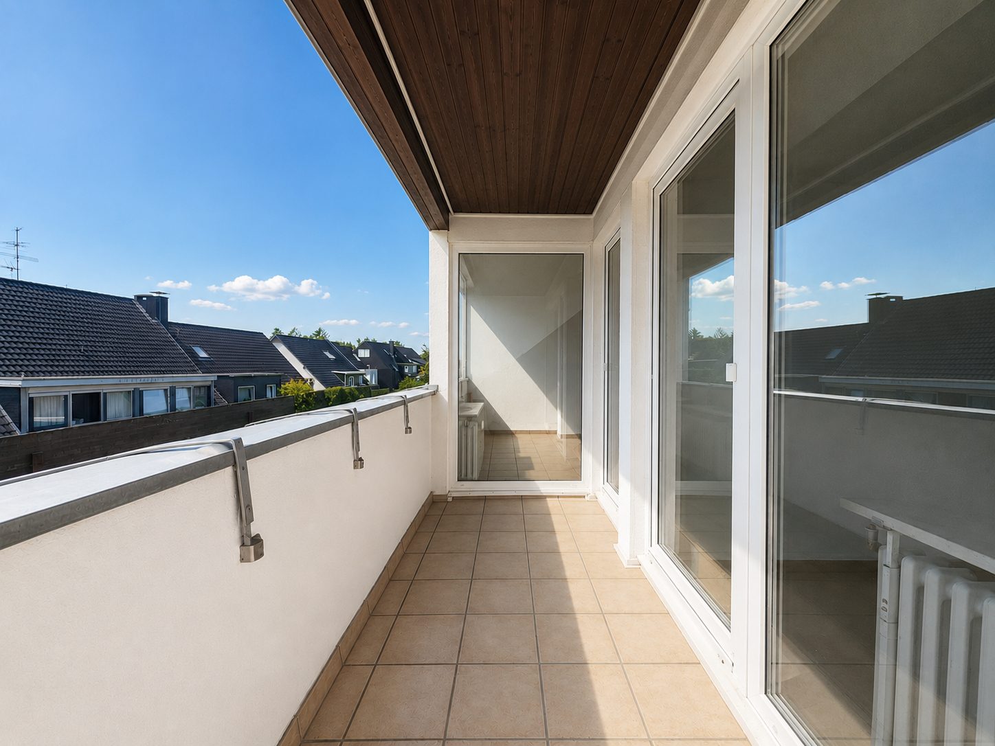 Immobilienangebot - Düsseldorf - Alle - Blick ins Grüne: familienfreundliche 4-Zimmerwohnung mit Südbalkon und Garage in Unterbach