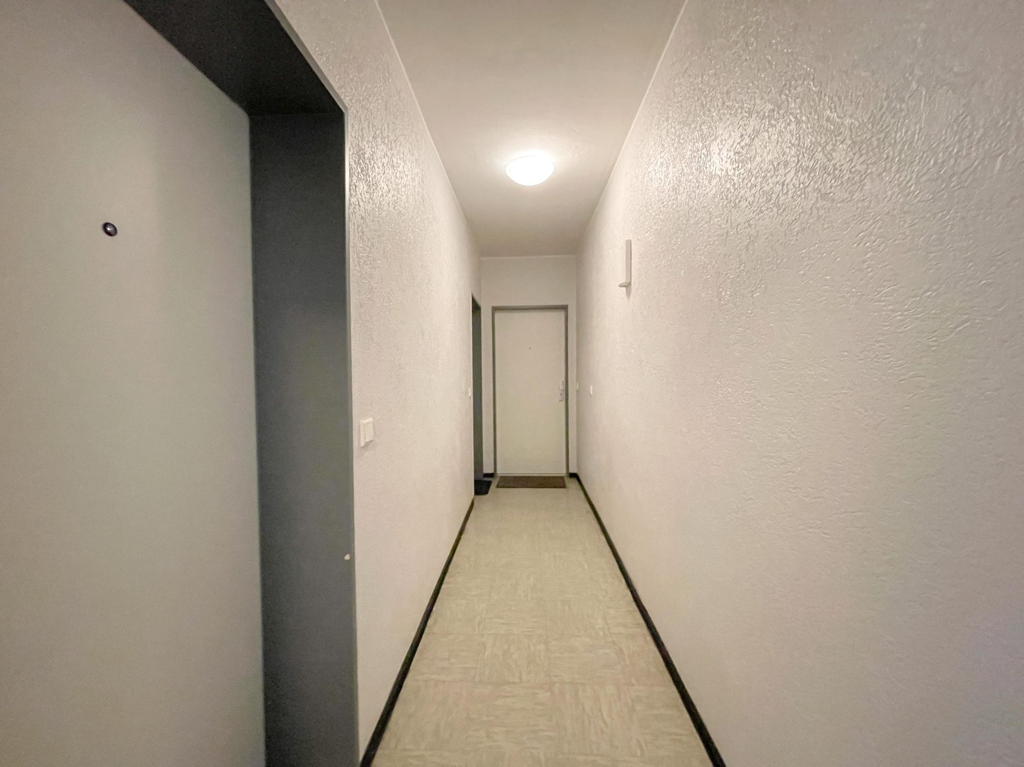 Immobilienangebot - Düsseldorf - Alle - Unterbilk: großzügige 4-Zimmer-Wohnung mit ca. 107 m² – aktuell in vier Apartments aufgeteilt