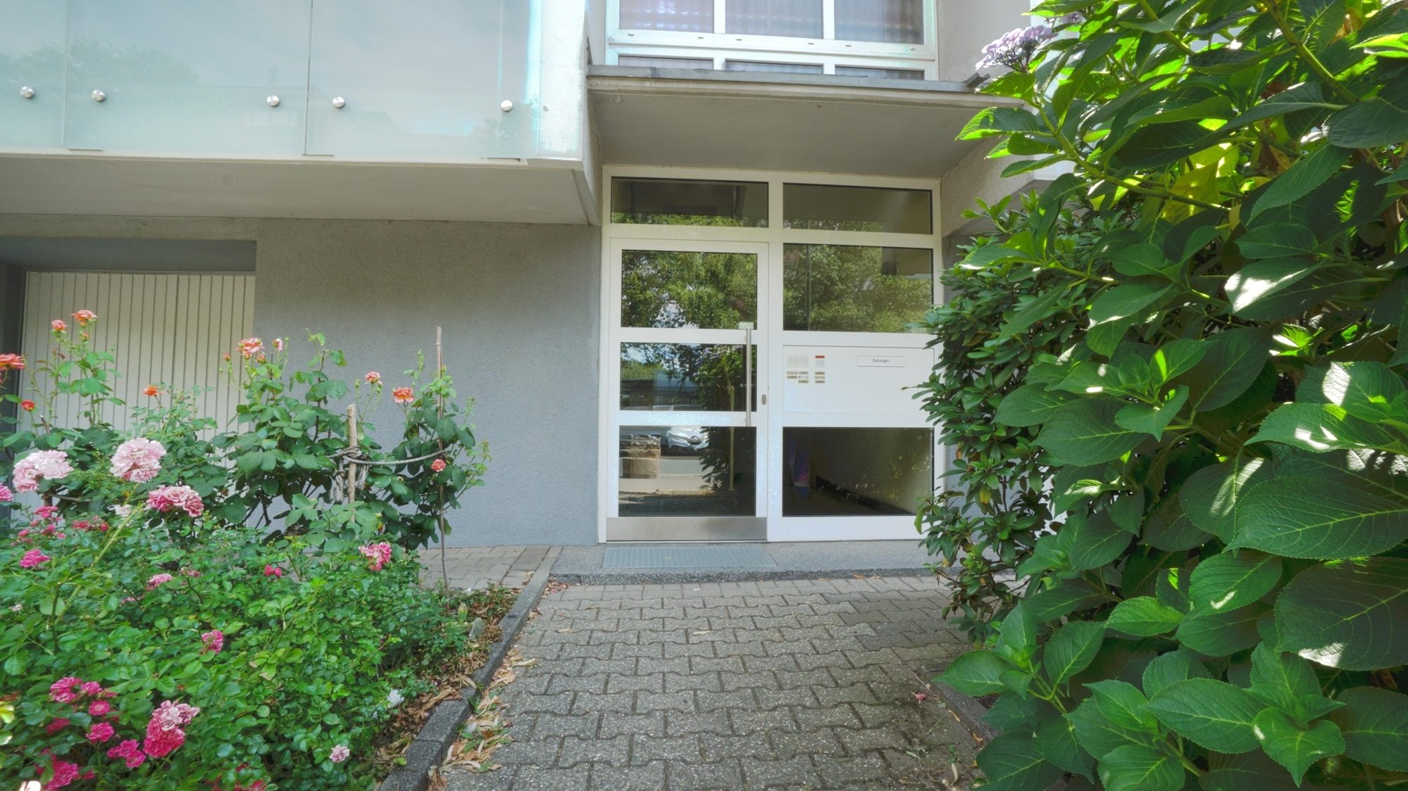 Immobilienangebot - Düsseldorf - Alle - Düsseldorf-Bilk: Ihr neues Zuhause in dieser 3-Zimmer-Wohnung – zentral, vielseitig, lebendig!