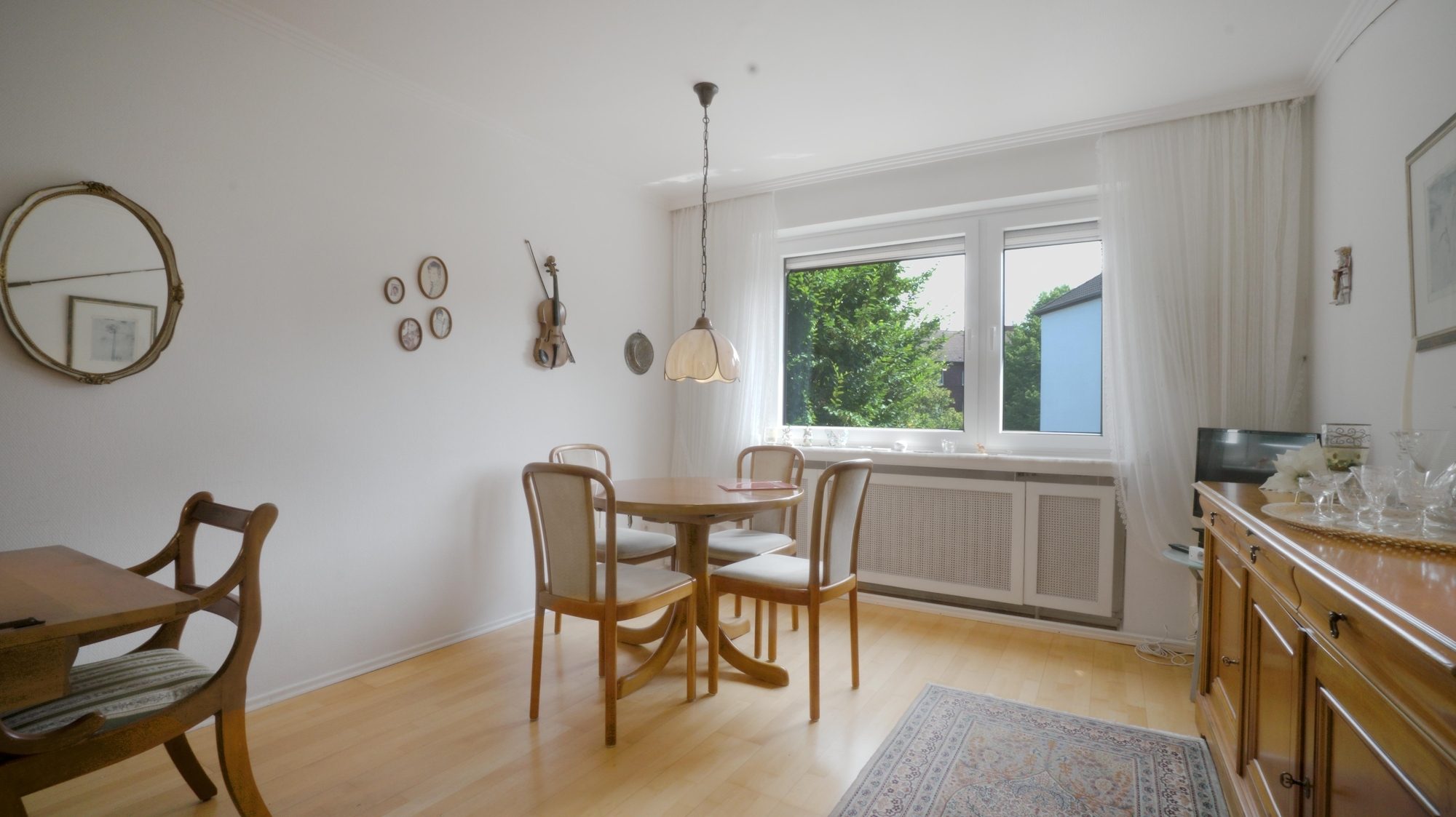 Immobilienangebot - Düsseldorf - Alle - Düsseldorf-Bilk: Ihr neues Zuhause in dieser 3-Zimmer-Wohnung – zentral, vielseitig, lebendig!