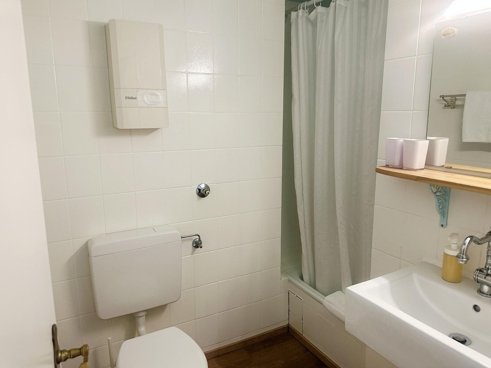 Immobilienangebot - Düsseldorf / Hamm - Alle - Attraktives Boarding-House-Konzept in Düsseldorf-Hamm – flexible Nutzung in Rheinnähe