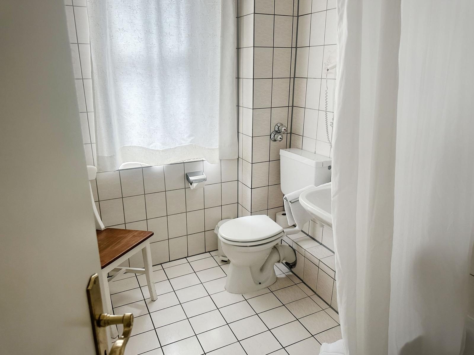 Immobilienangebot - Düsseldorf / Hamm - Alle - Attraktives Boarding-House-Konzept in Düsseldorf-Hamm – flexible Nutzung in Rheinnähe