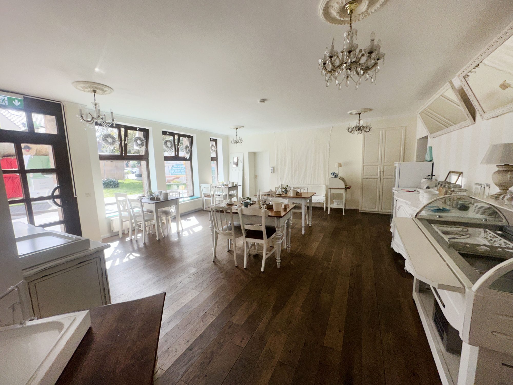 Immobilienangebot - Düsseldorf / Hamm - Alle - Hotelinvestment in Düsseldorf-Hamm – etabliertes Konzept in Rheinnähe mit Entwicklungspotenzial