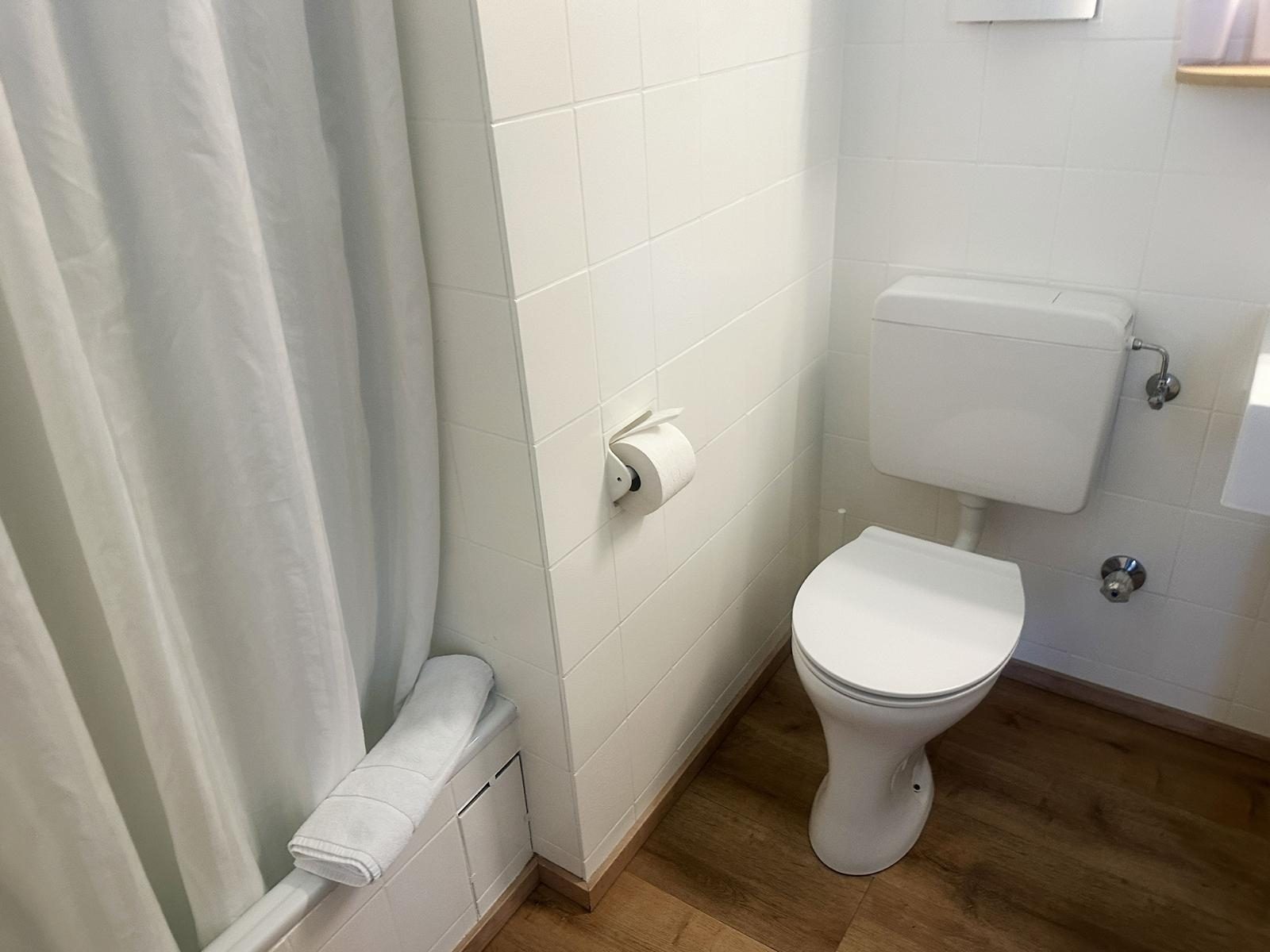 Immobilienangebot - Düsseldorf / Hamm - Alle - Hotelinvestment in Düsseldorf-Hamm – etabliertes Konzept in Rheinnähe mit Entwicklungspotenzial