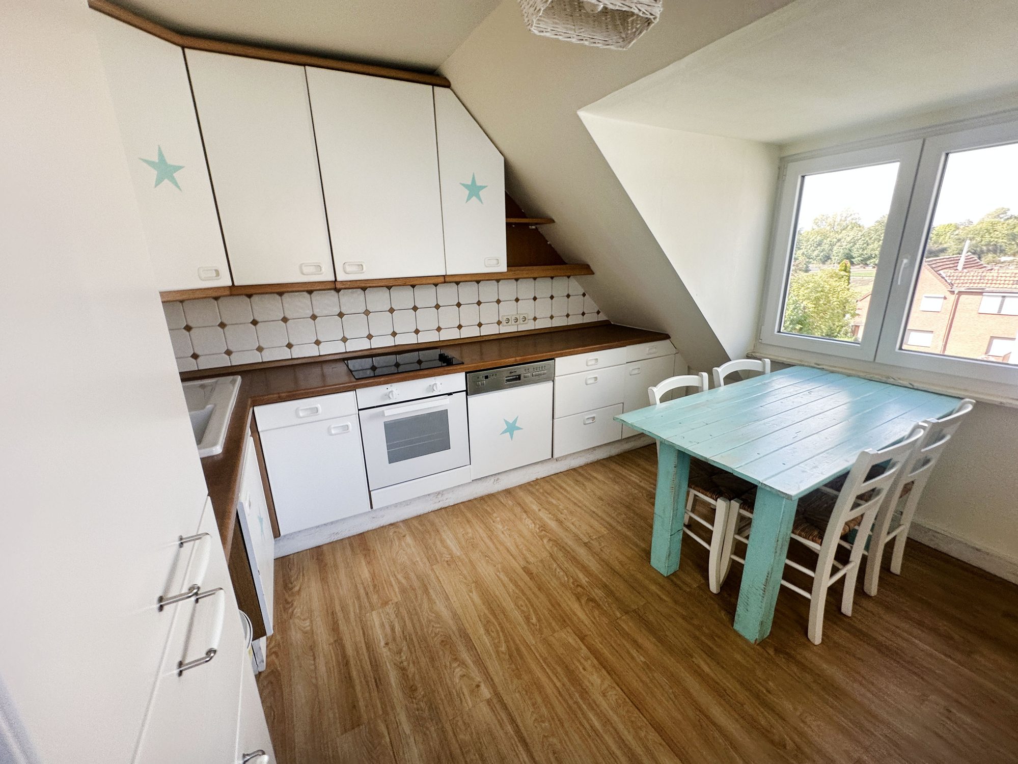 Immobilienangebot - Düsseldorf / Hamm - Alle - Hotelinvestment in Düsseldorf-Hamm – etabliertes Konzept in Rheinnähe mit Entwicklungspotenzial