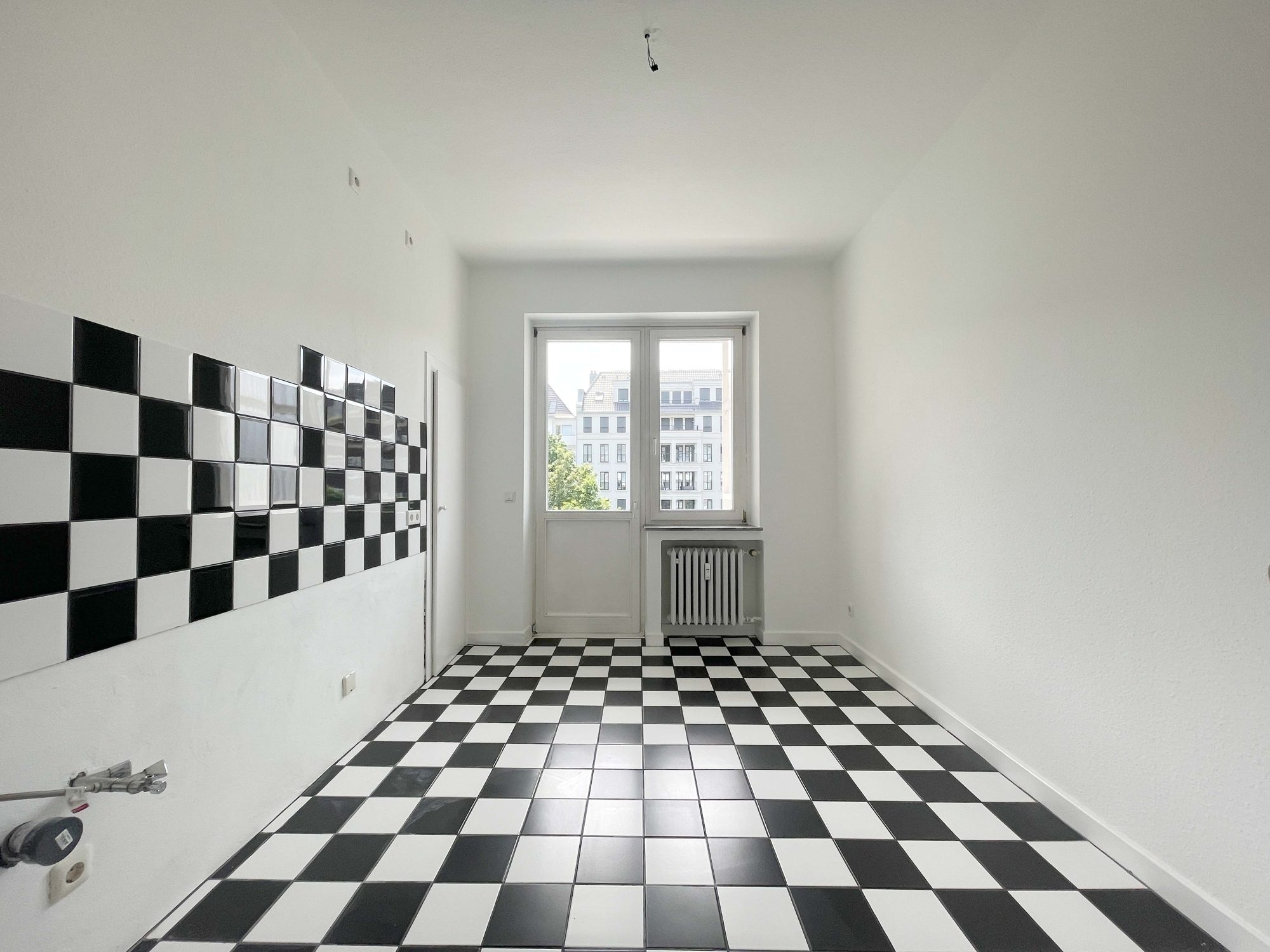 Immobilienangebot - Düsseldorf - Alle - Toplage Golzheim – gepflegtes MFH mit 12 Einheiten in unmittelbarer Rheinnähe!