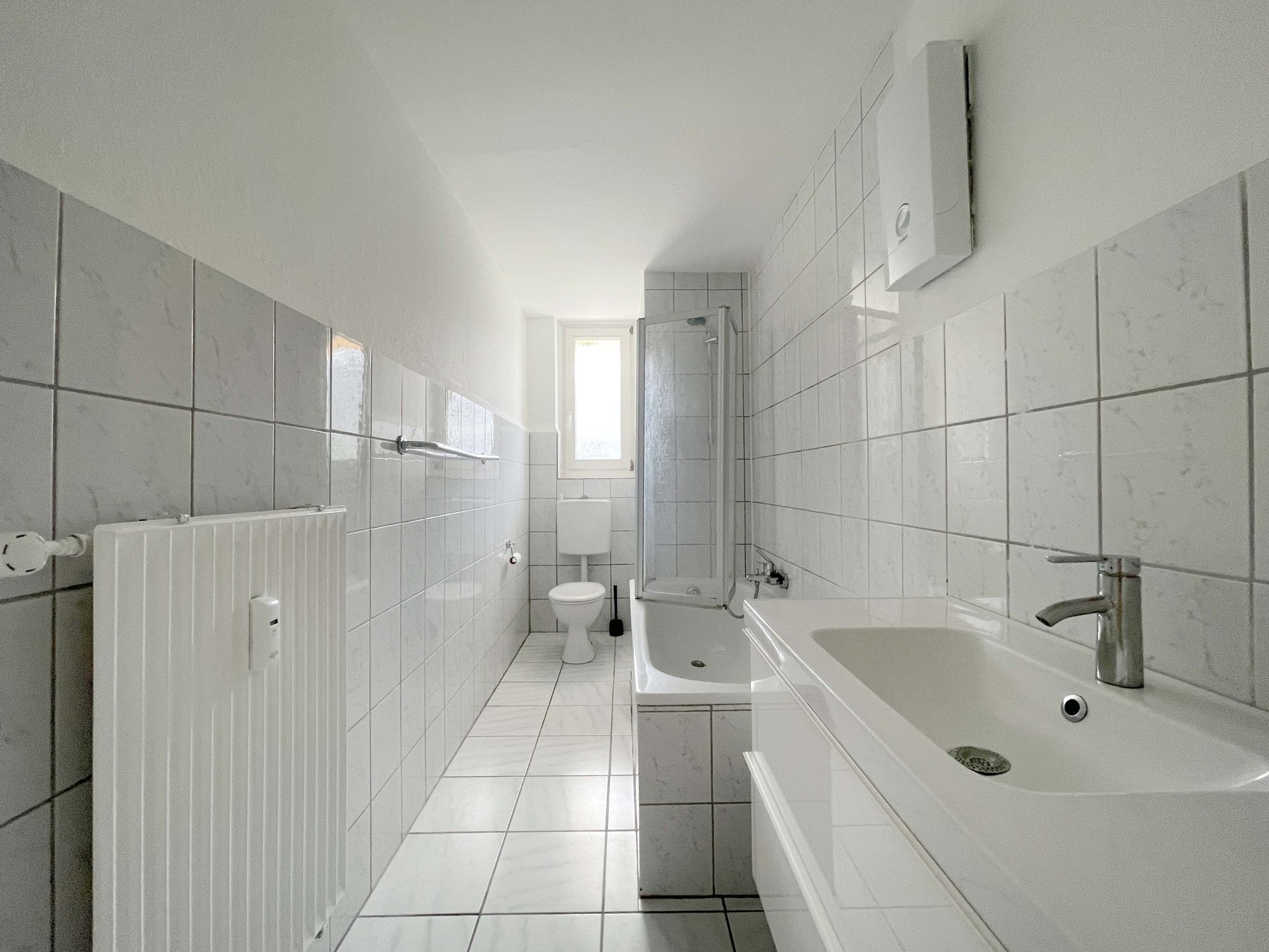 Immobilienangebot - Düsseldorf - Alle - Toplage Golzheim – gepflegtes MFH mit 12 Einheiten in unmittelbarer Rheinnähe!