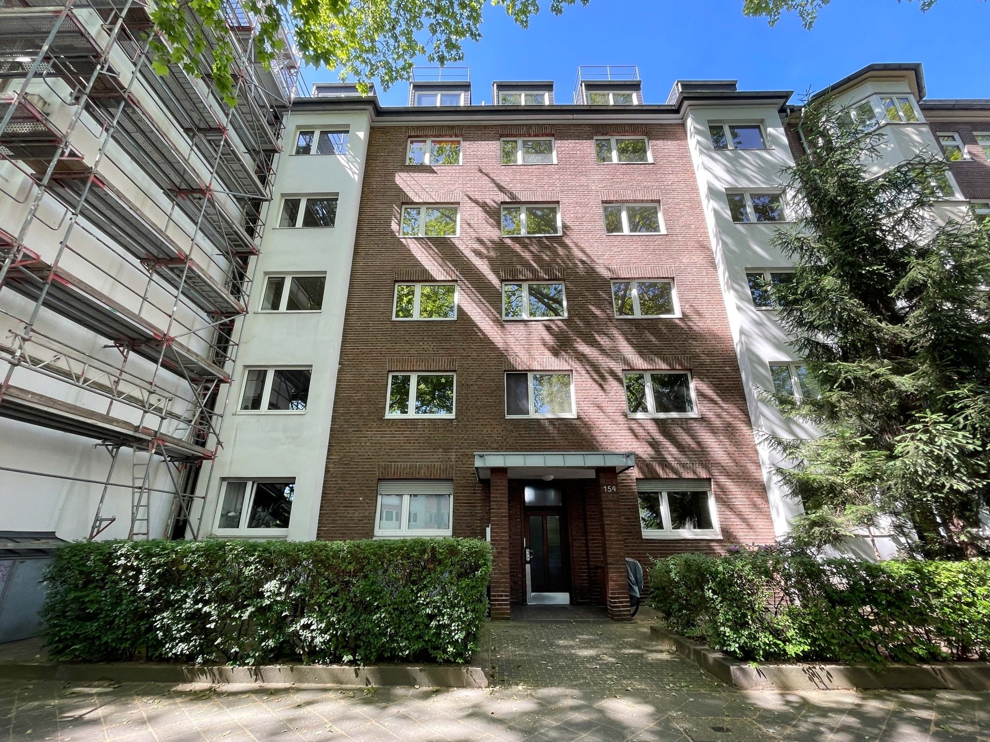 Immobilienangebot - Düsseldorf - Alle - Toplage Golzheim – gepflegtes MFH mit 12 Einheiten in unmittelbarer Rheinnähe!