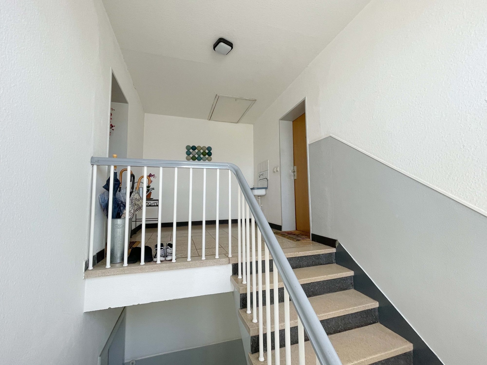 Immobilienangebot - Düsseldorf - Alle - Toplage Golzheim – gepflegtes MFH mit 12 Einheiten in unmittelbarer Rheinnähe!