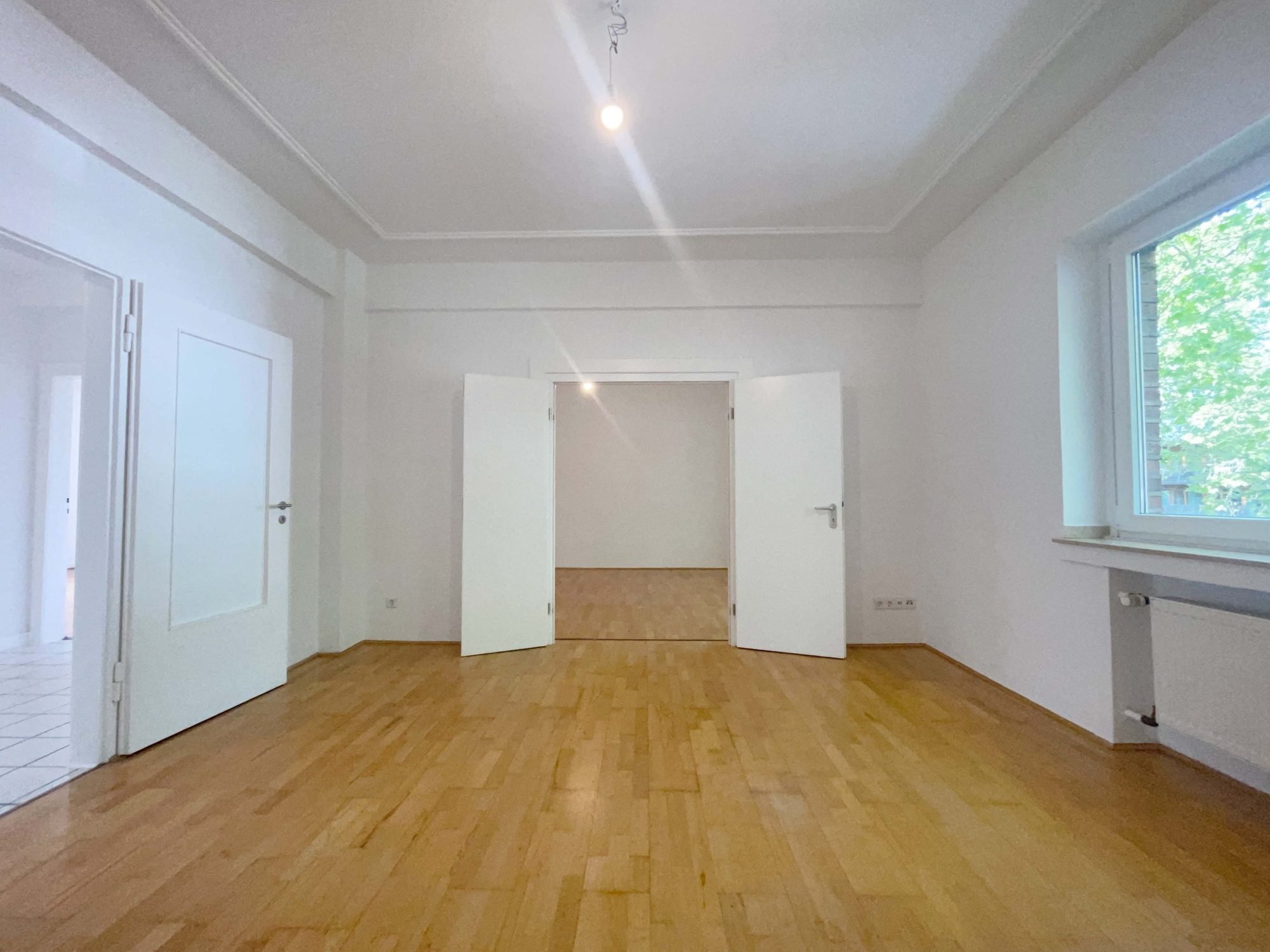 Immobilienangebot - Düsseldorf - Alle - Toplage Golzheim – gepflegtes MFH mit 12 Einheiten in unmittelbarer Rheinnähe!