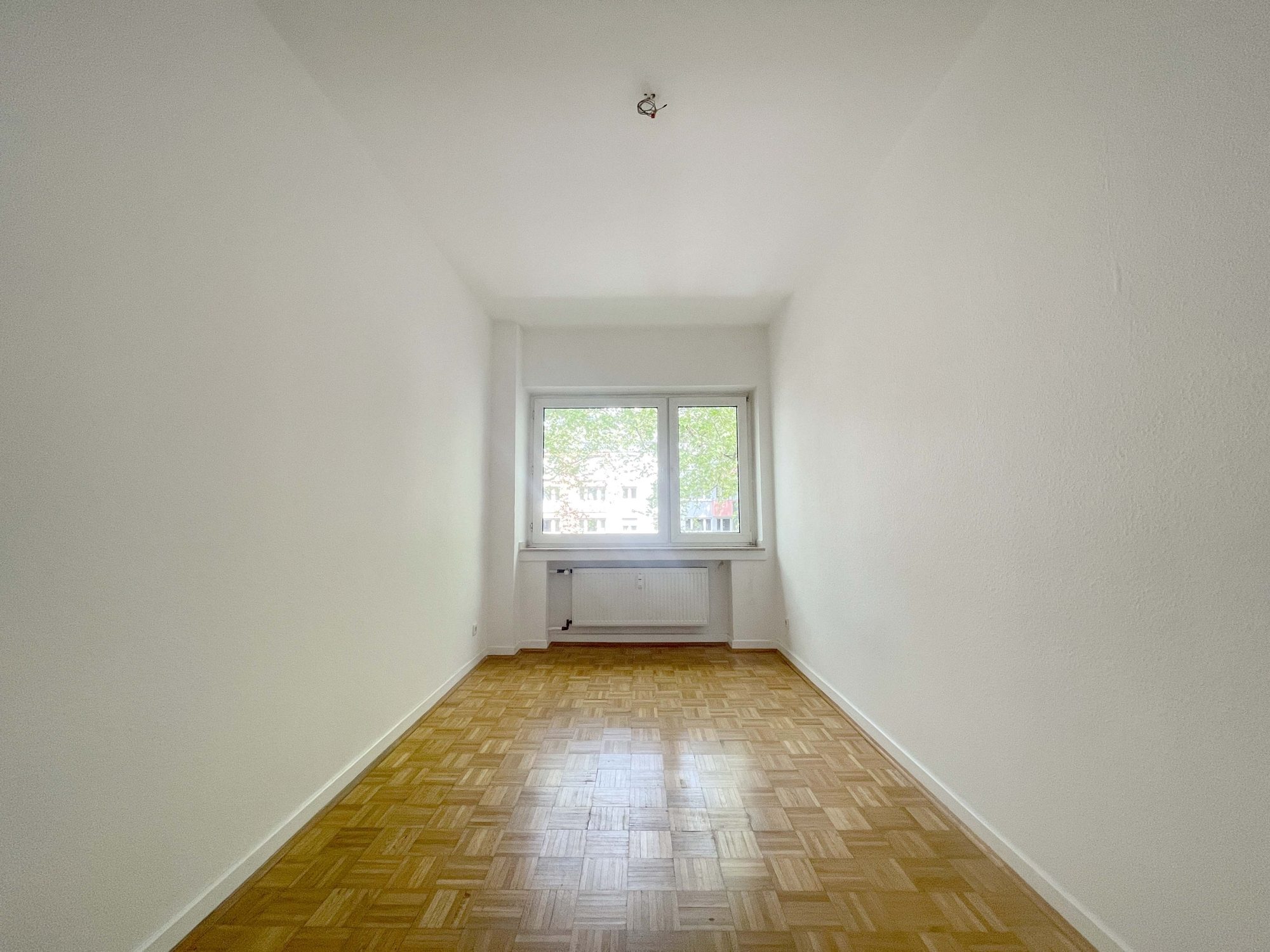 Immobilienangebot - Düsseldorf - Alle - Toplage Golzheim – gepflegtes MFH mit 12 Einheiten in unmittelbarer Rheinnähe!