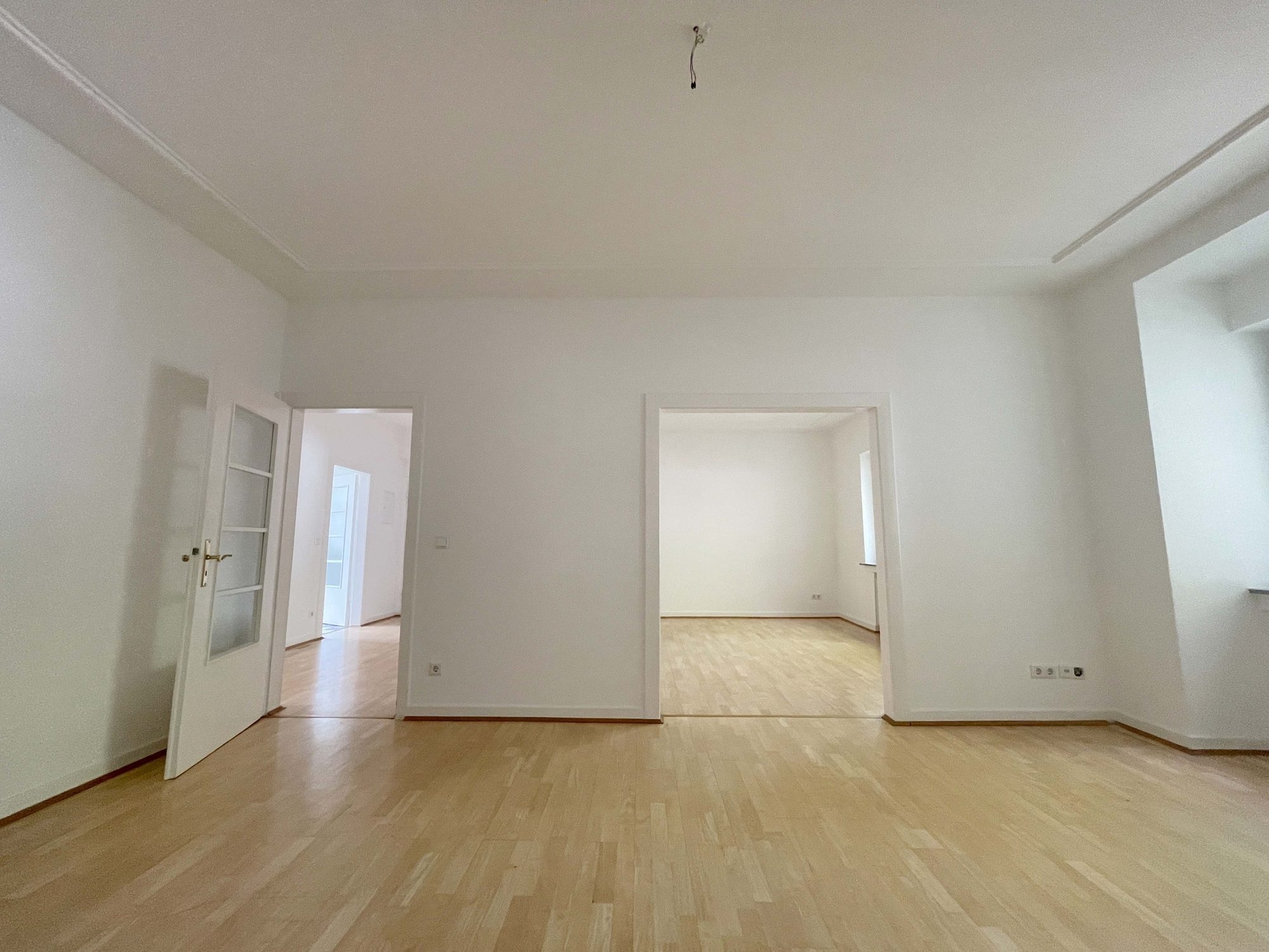 Immobilienangebot - Düsseldorf - Alle - Toplage Golzheim – gepflegtes MFH mit 12 Einheiten in unmittelbarer Rheinnähe!