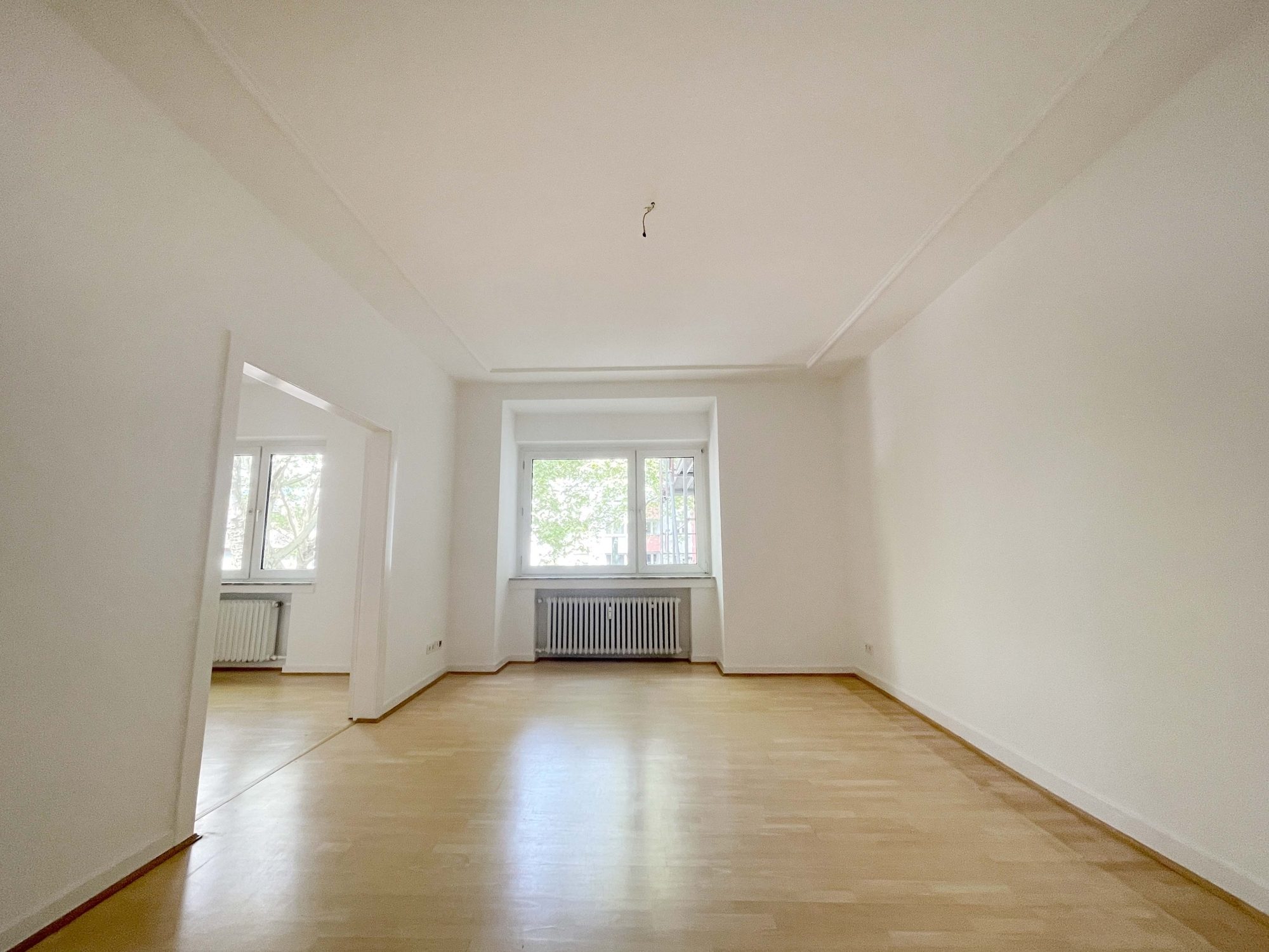 Immobilienangebot - Düsseldorf - Alle - Toplage Golzheim – gepflegtes MFH mit 12 Einheiten in unmittelbarer Rheinnähe!