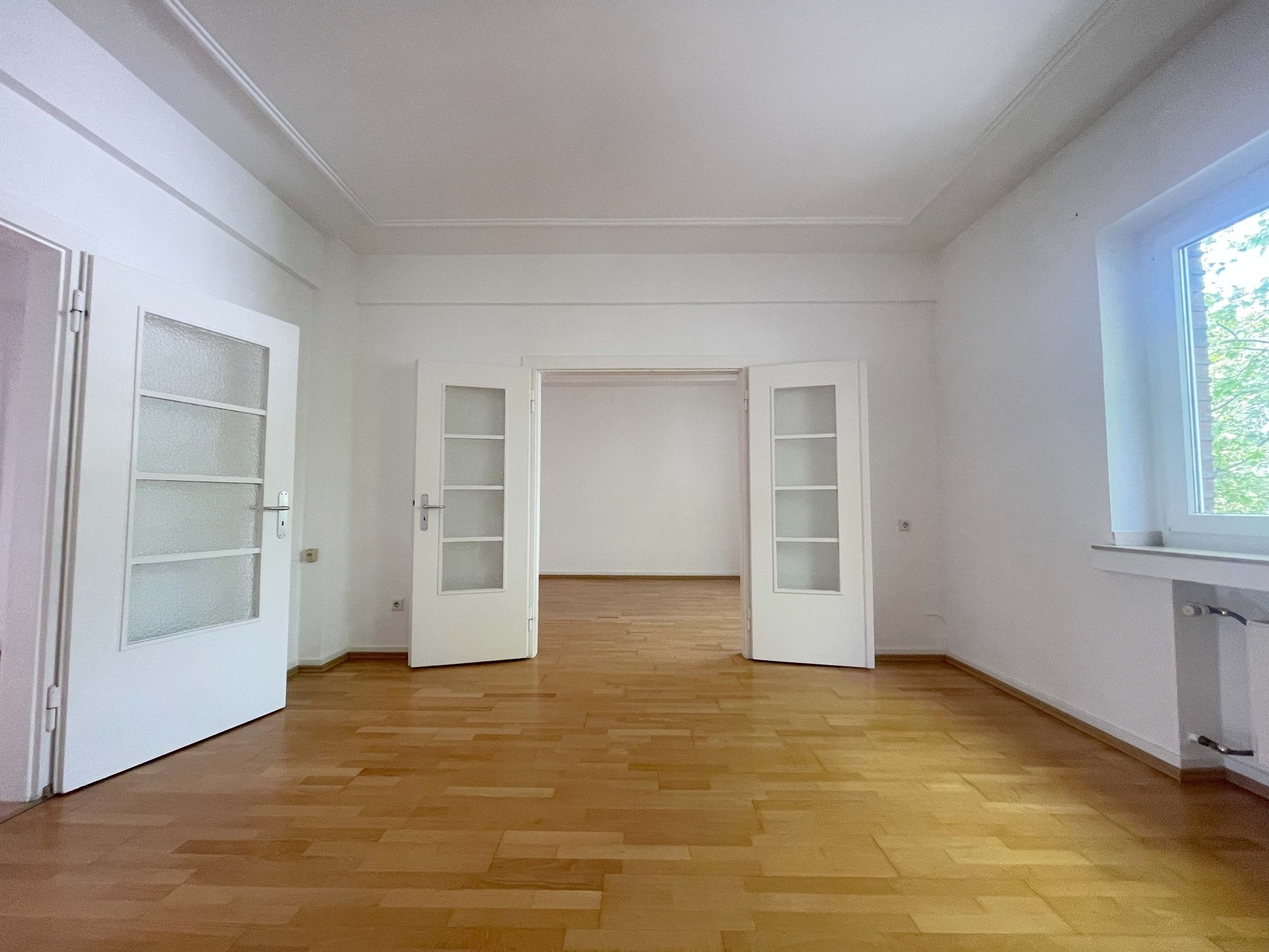 Immobilienangebot - Düsseldorf - Alle - Toplage Golzheim – gepflegtes MFH mit 12 Einheiten in unmittelbarer Rheinnähe!