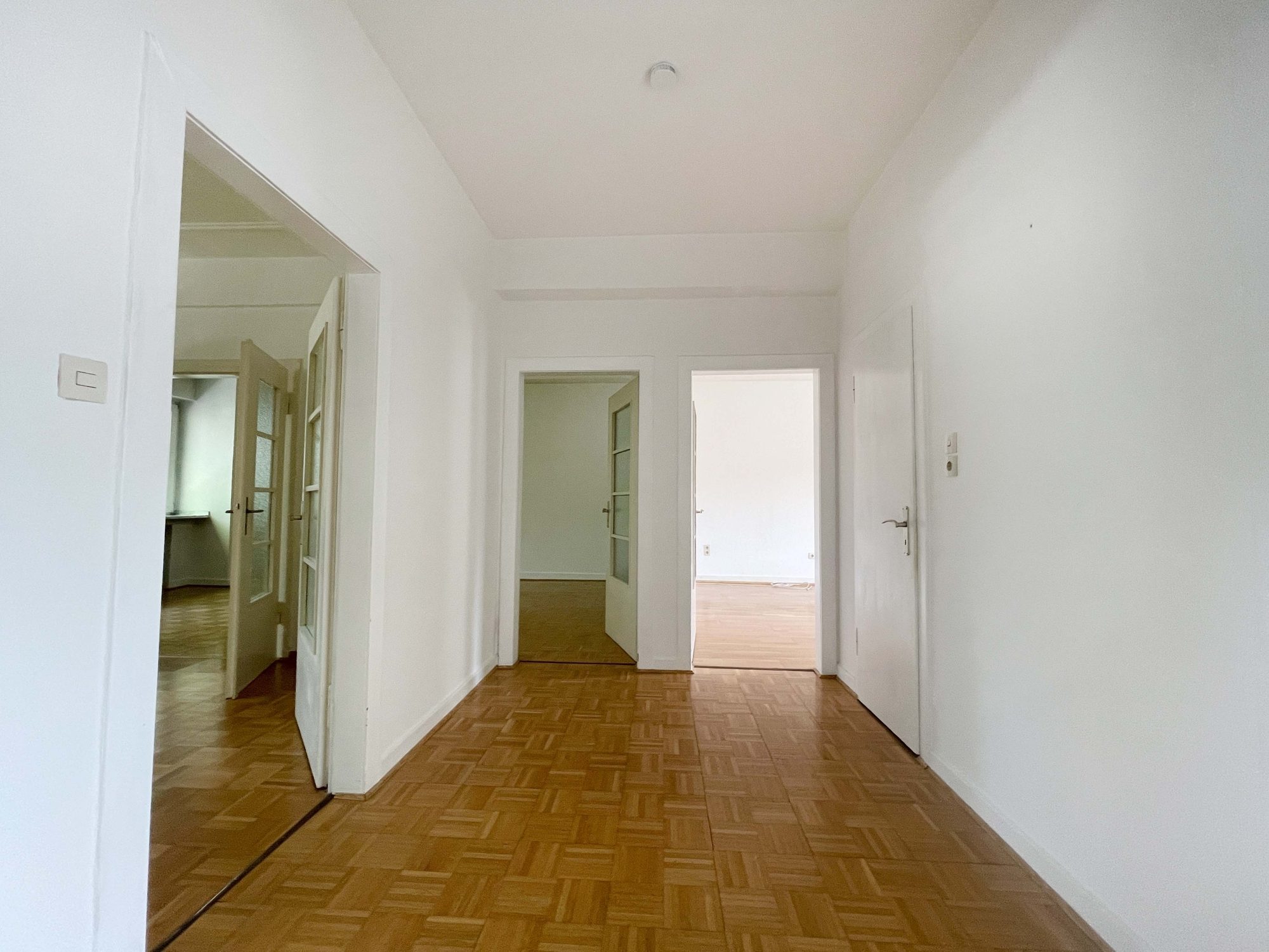 Immobilienangebot - Düsseldorf - Alle - Toplage Golzheim – gepflegtes MFH mit 12 Einheiten in unmittelbarer Rheinnähe!