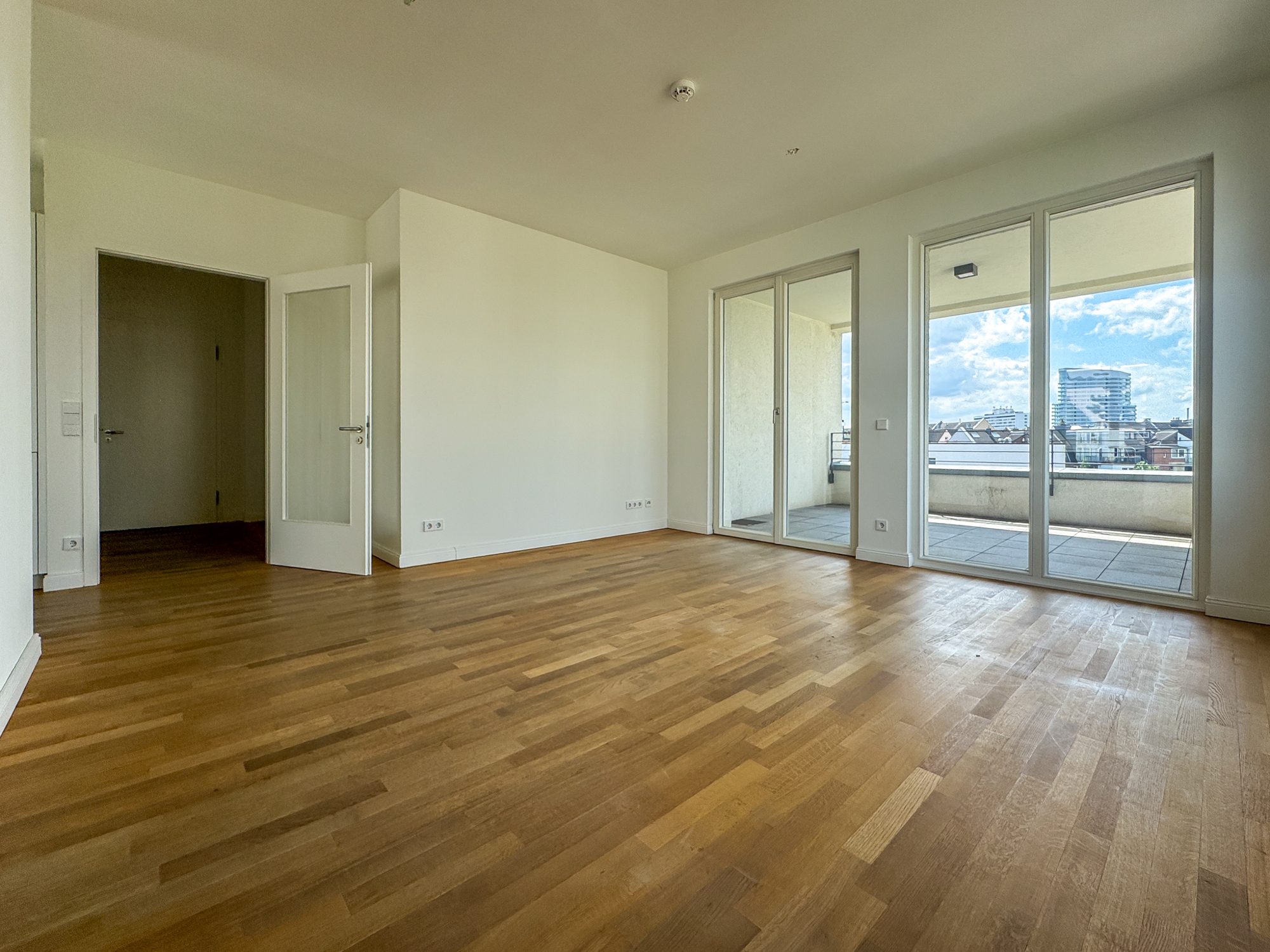 Immobilienangebot - Düsseldorf - Alle - Heinrich Heine Gärten: repräsentative 2 Zimmer-Wohnung