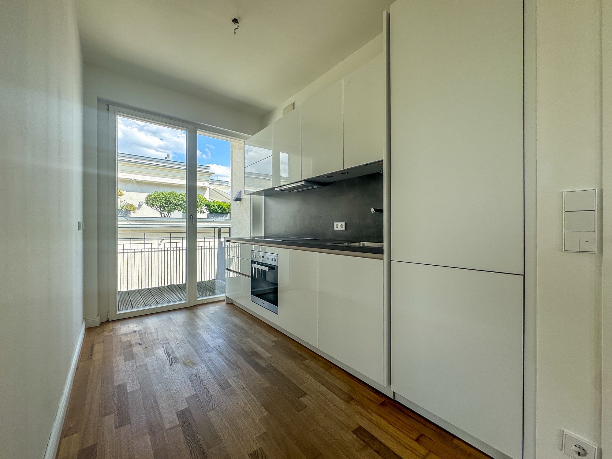 Immobilienangebot - Düsseldorf - Alle - Heinrich Heine Gärten: repräsentative 2 Zimmer-Wohnung